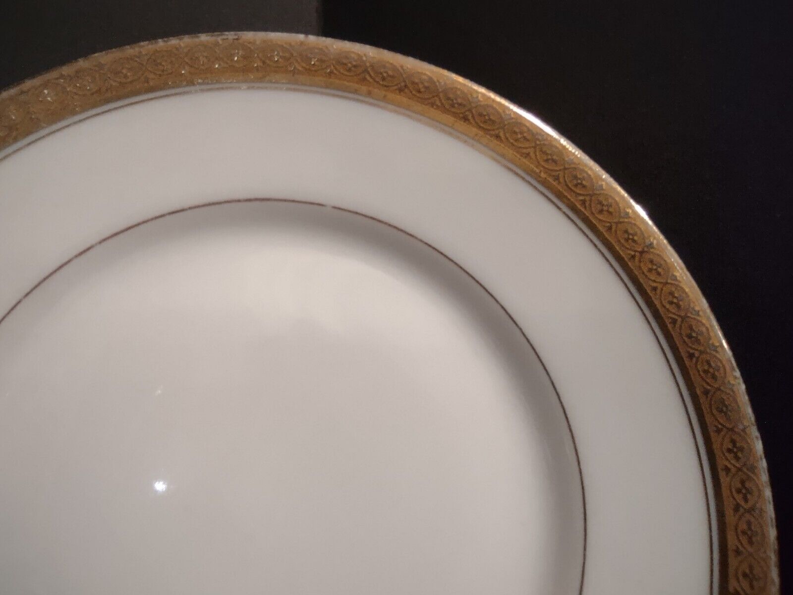 Wm Guerin France Limoges Bread/Butter Plate 6-1/4" Gold Trim (lot 685)
