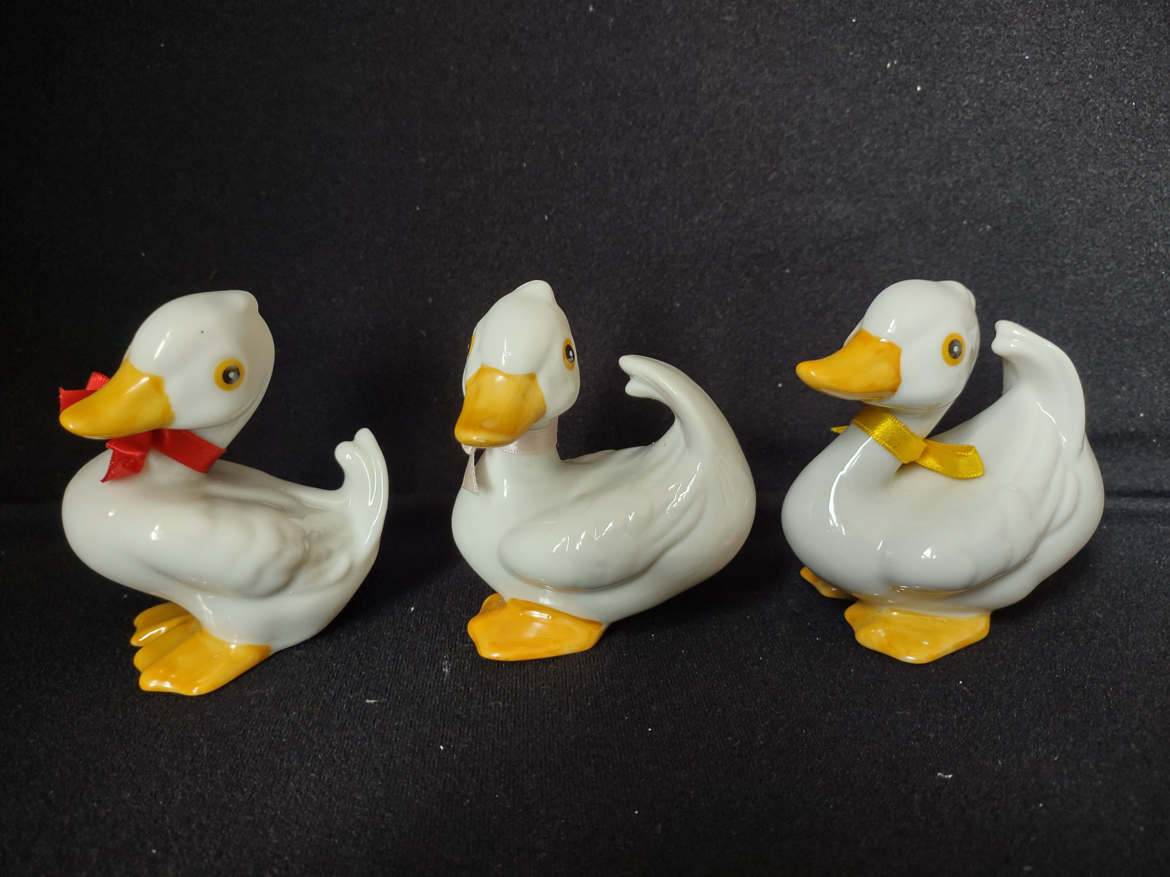Vintage Homco Home Interiors Ducks Set of 3 (lot 2654c)