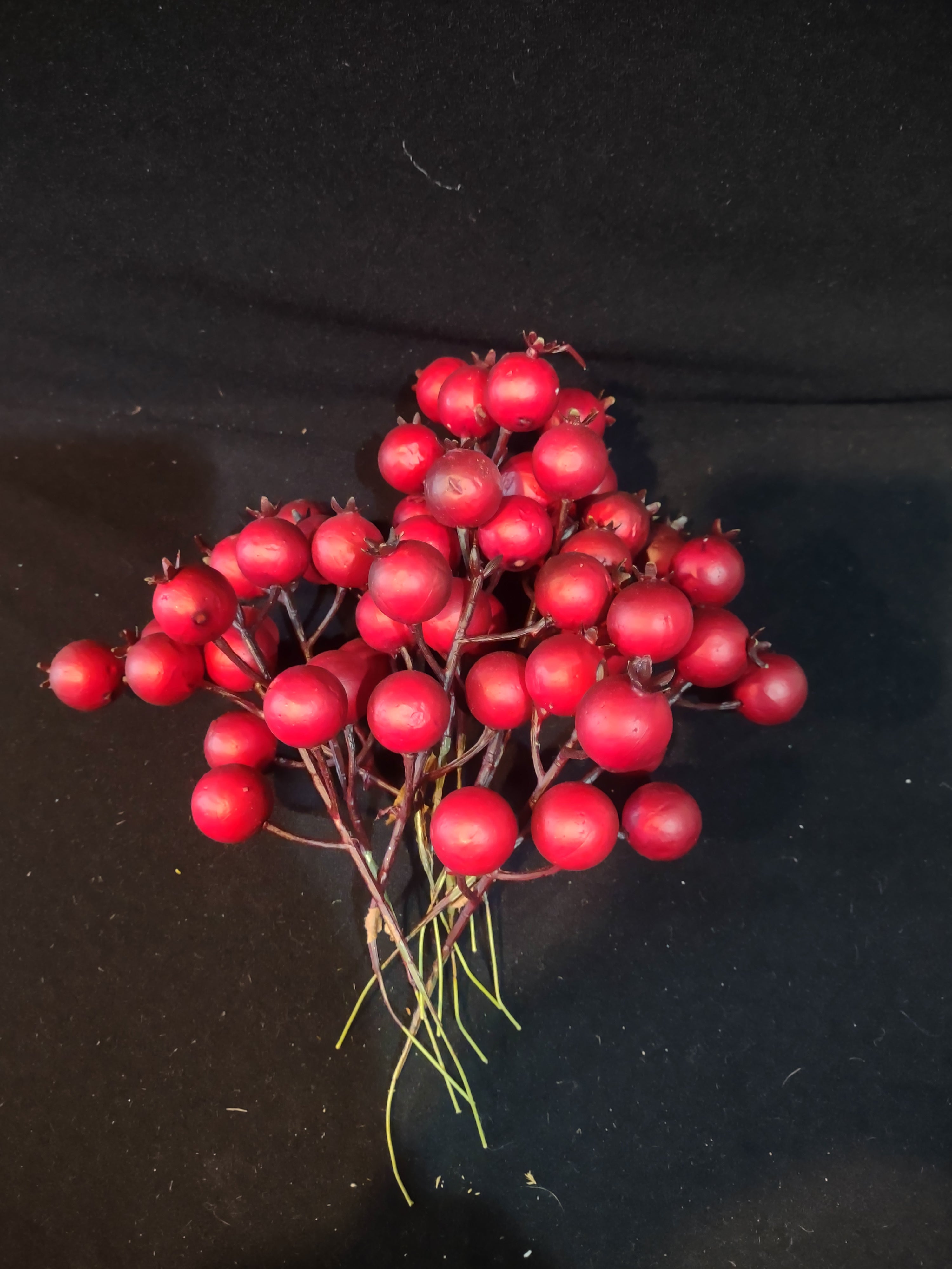 Christmas Seasonal Winterberry Sticks 5 Berries 11 Sticks 8" (Lot 4547)