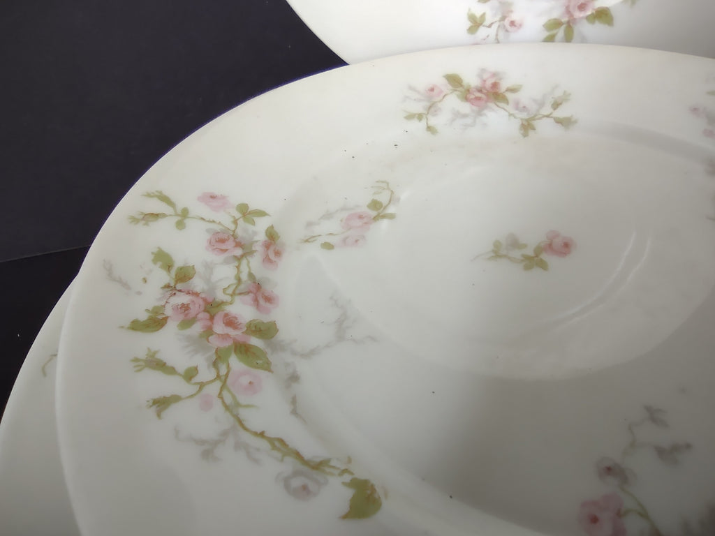 Haviland Limoges 4 x Salad/Dessert & 4 x Bread/Butter Plate Grey Moss (lot 919)
