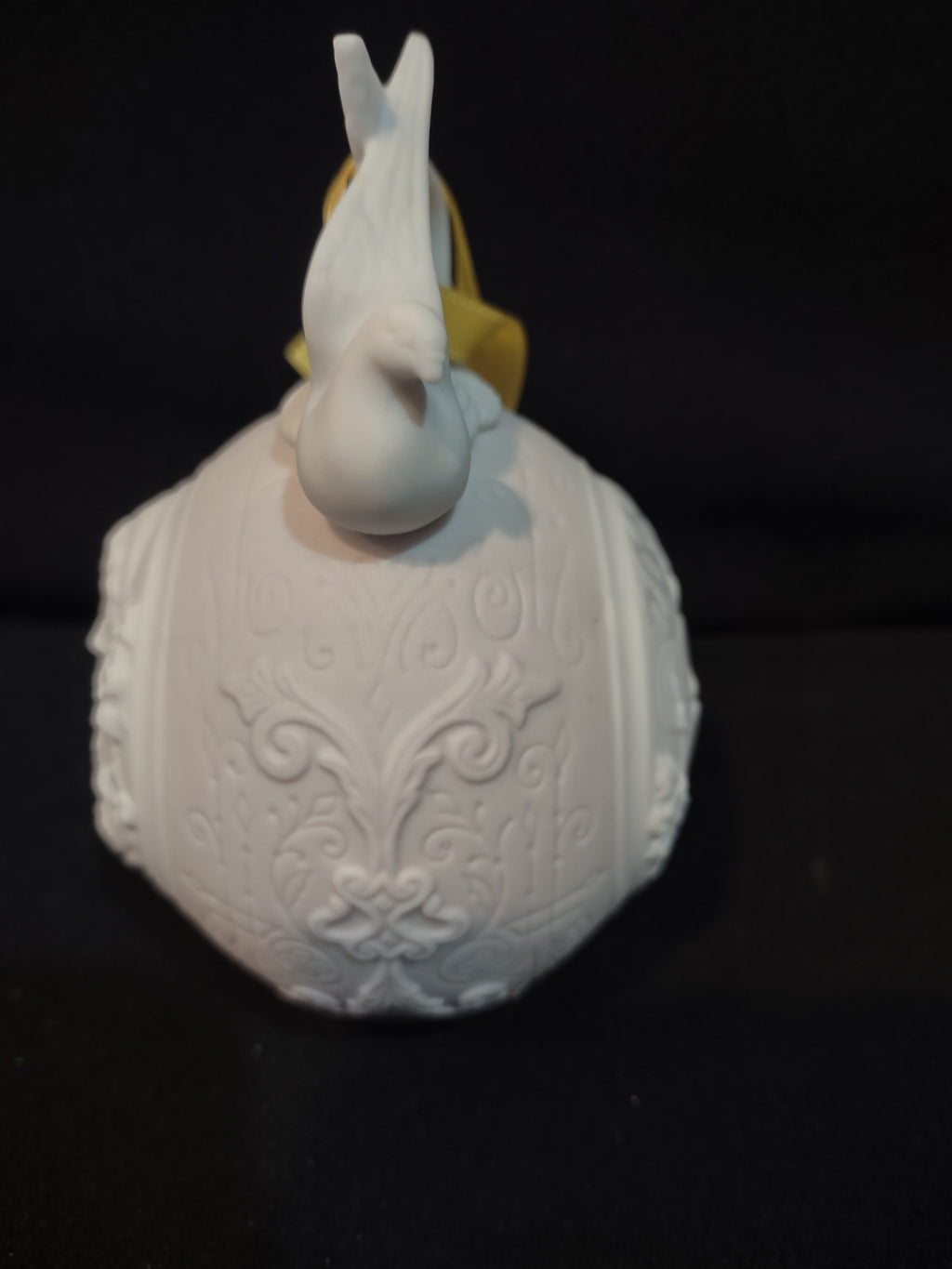 Vintage Christmas 2003 Collectible Lladro Turtle Doves Candle Ornament (Lot 4097