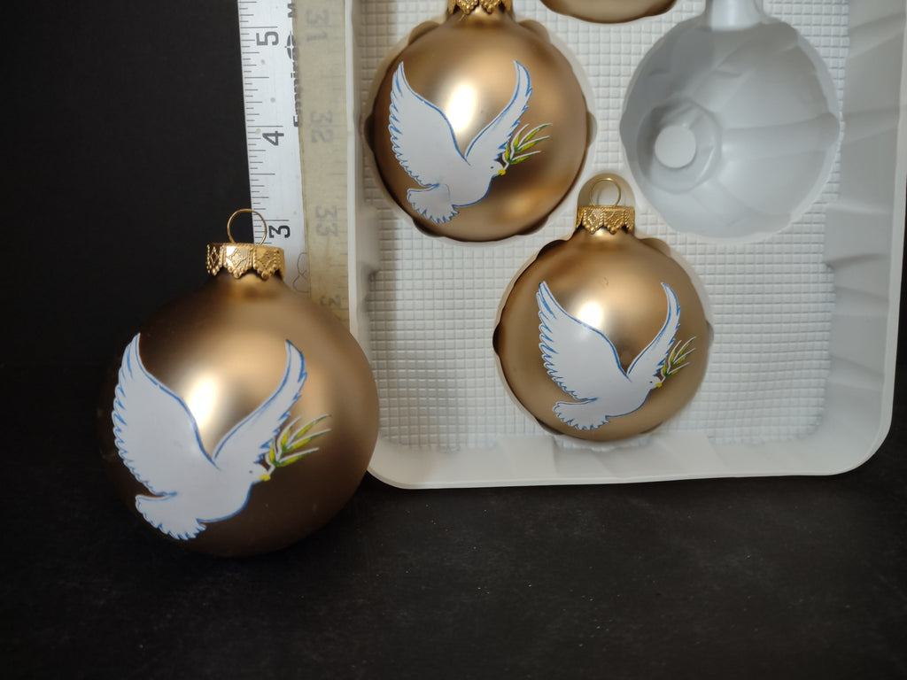 Vintage Christmas Visions Holly Glass Ornaments x 4 Dove Golden Matte (lot 3310)