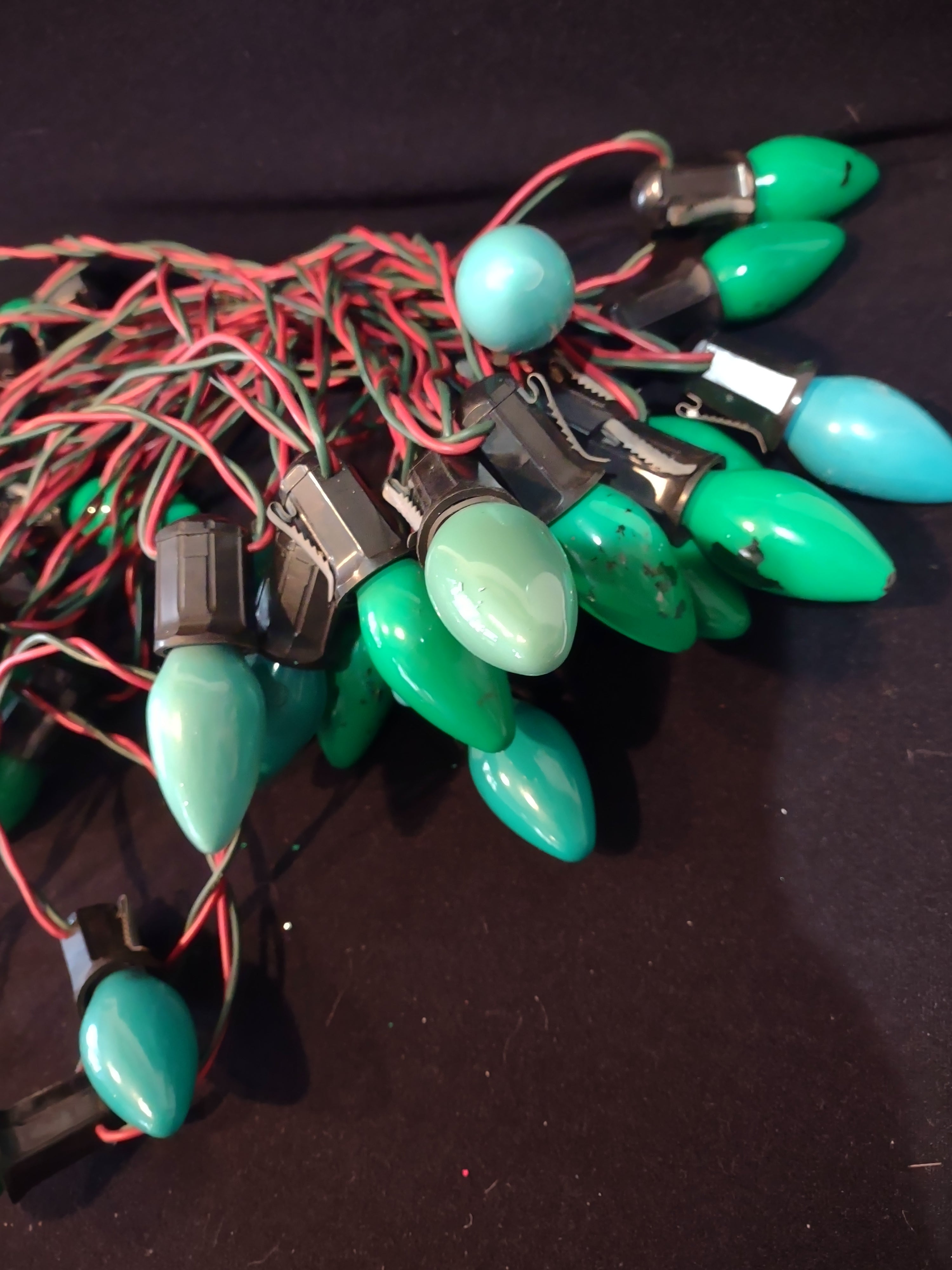 Christmas String Lights Vintage 39 Socket C9 Bulb NEED One light fixed lot 3290
