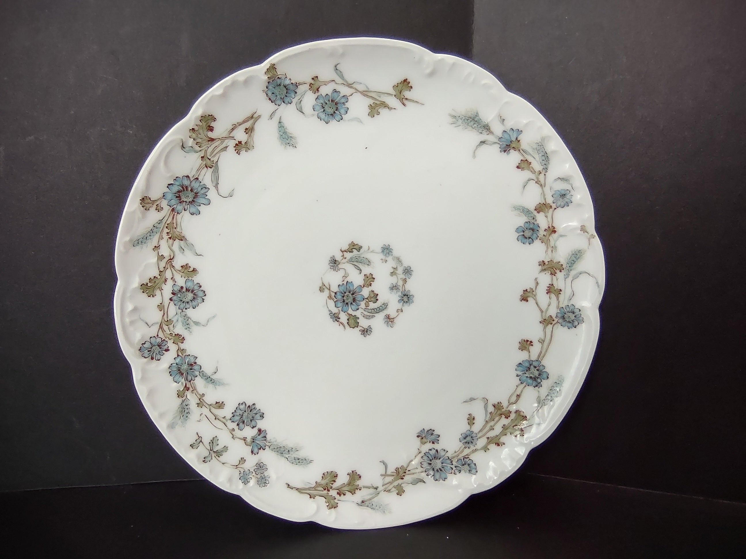 Haviland Limoges Dessert Plate Blue Flower French Chic (lot 994)