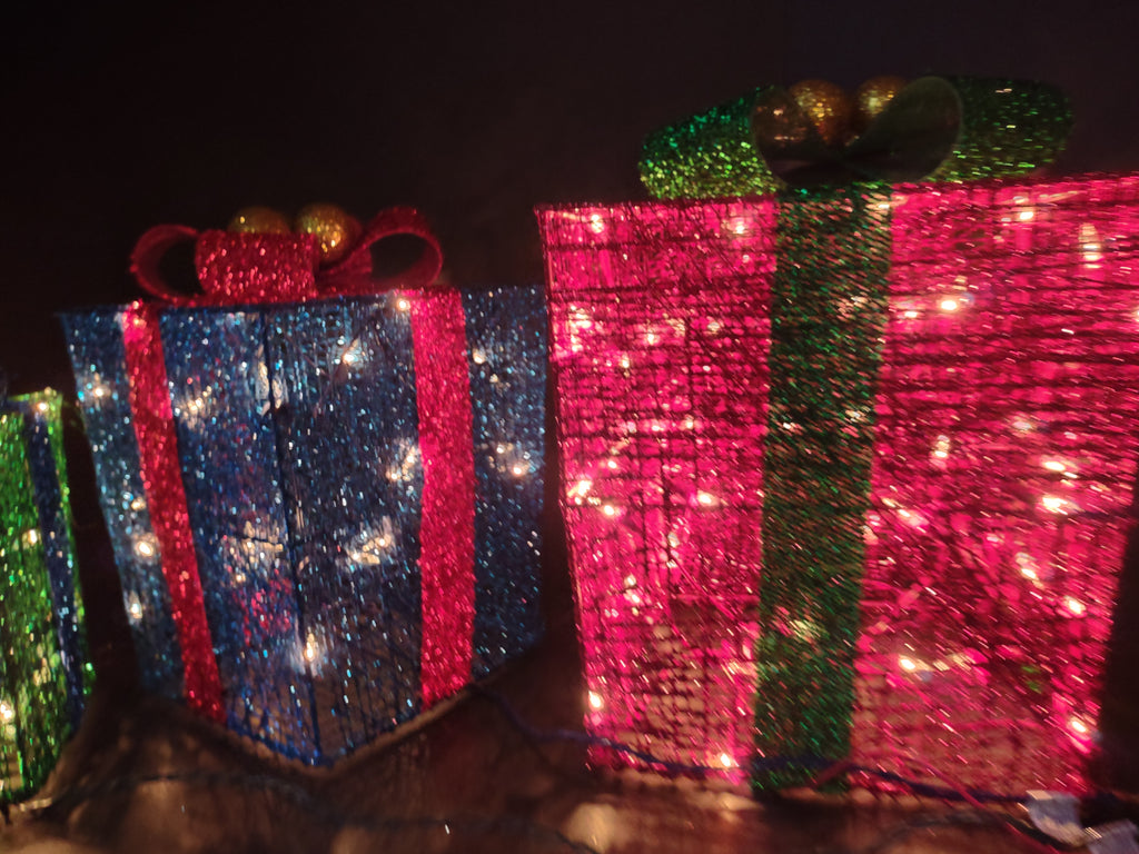 Christmas 3 Gift Box Set 100 Lights Sisal Multi-Color (lot 1391)