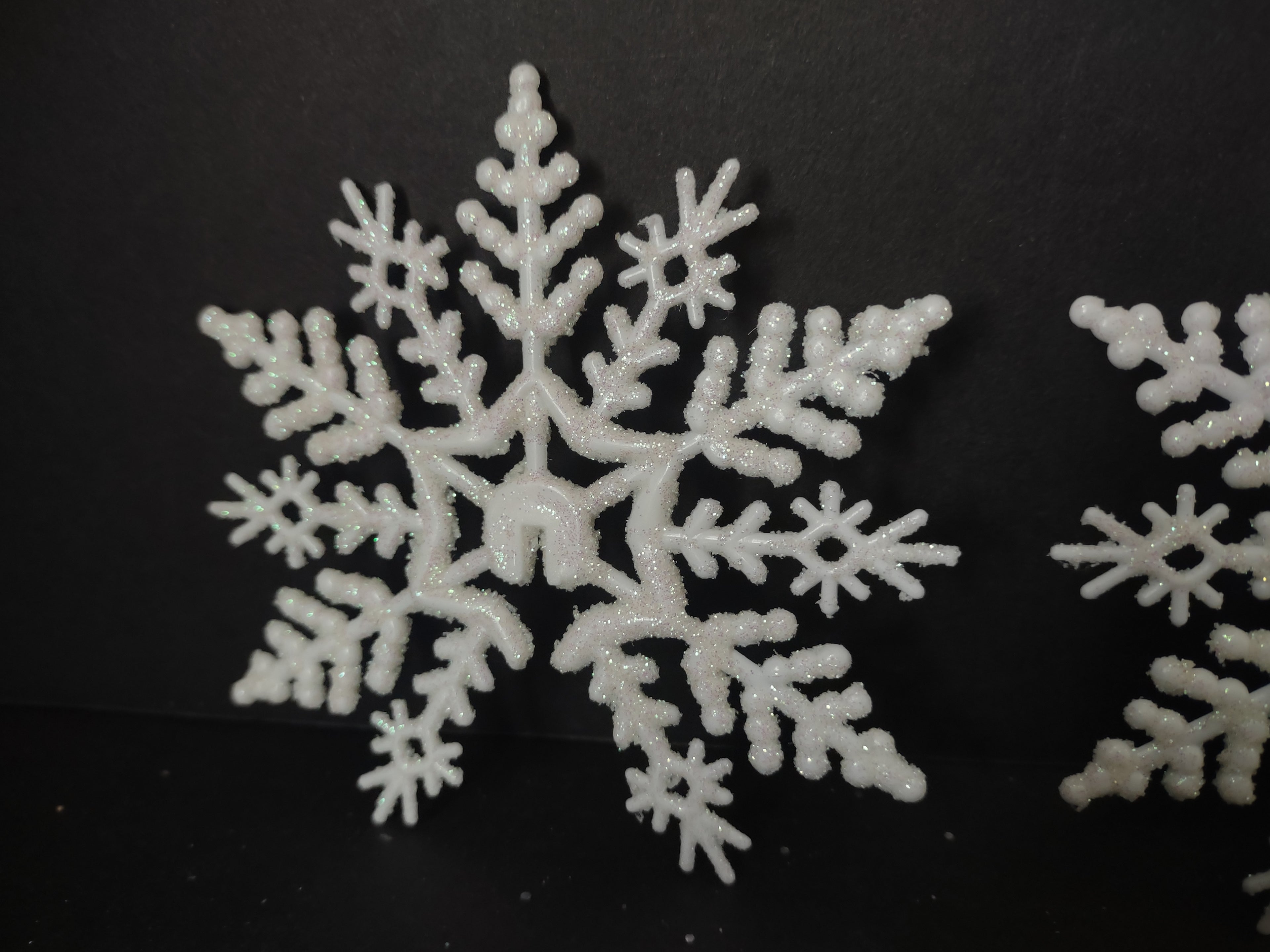 Christmas Snowflake x 18 Ornament TOPPER White Glitter 3-1/2" (lot 3352)