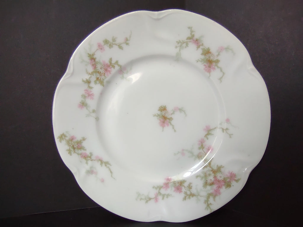 Haviland Limoges Salad/Dessert Plate Pink Thistle & Daisy (lot 882)