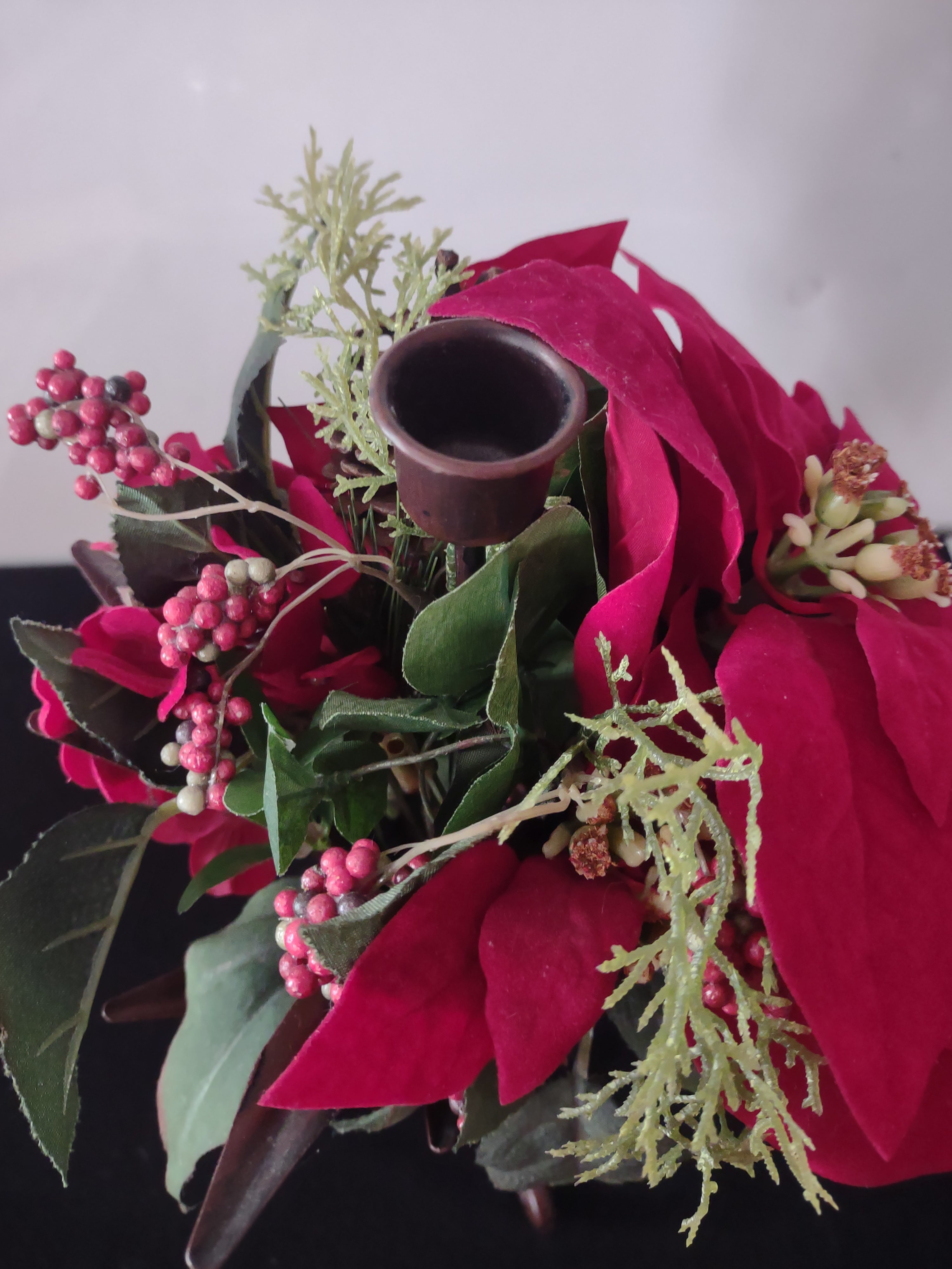 Vintage Poinsettia Hydrangea Christmas Metal Vase Taper Candle Holders (Lot 4083