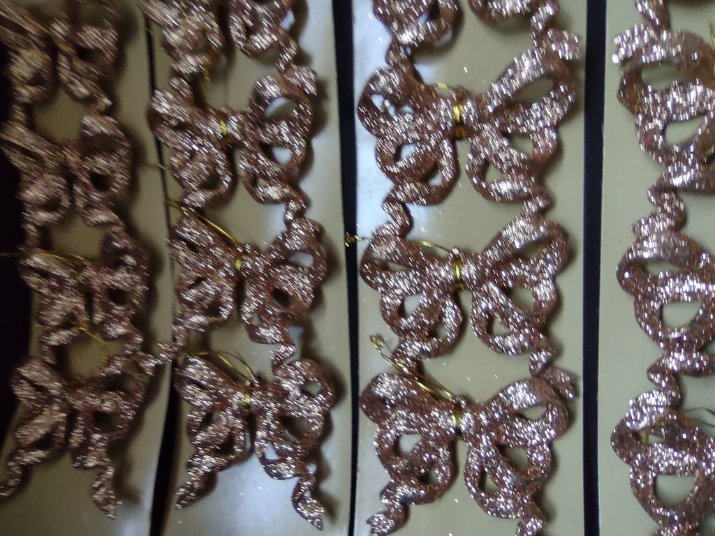 Lot of 20 Christmas Golden Ribbon Ornament (lot 1560)