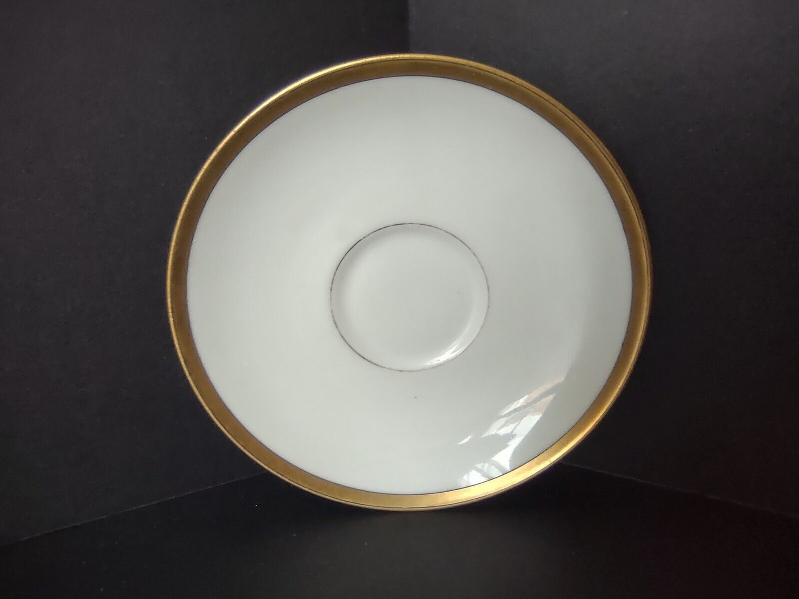 Haviland Limoges France Black & Gold Trim White 5-3/4" Saucer (lot 679)