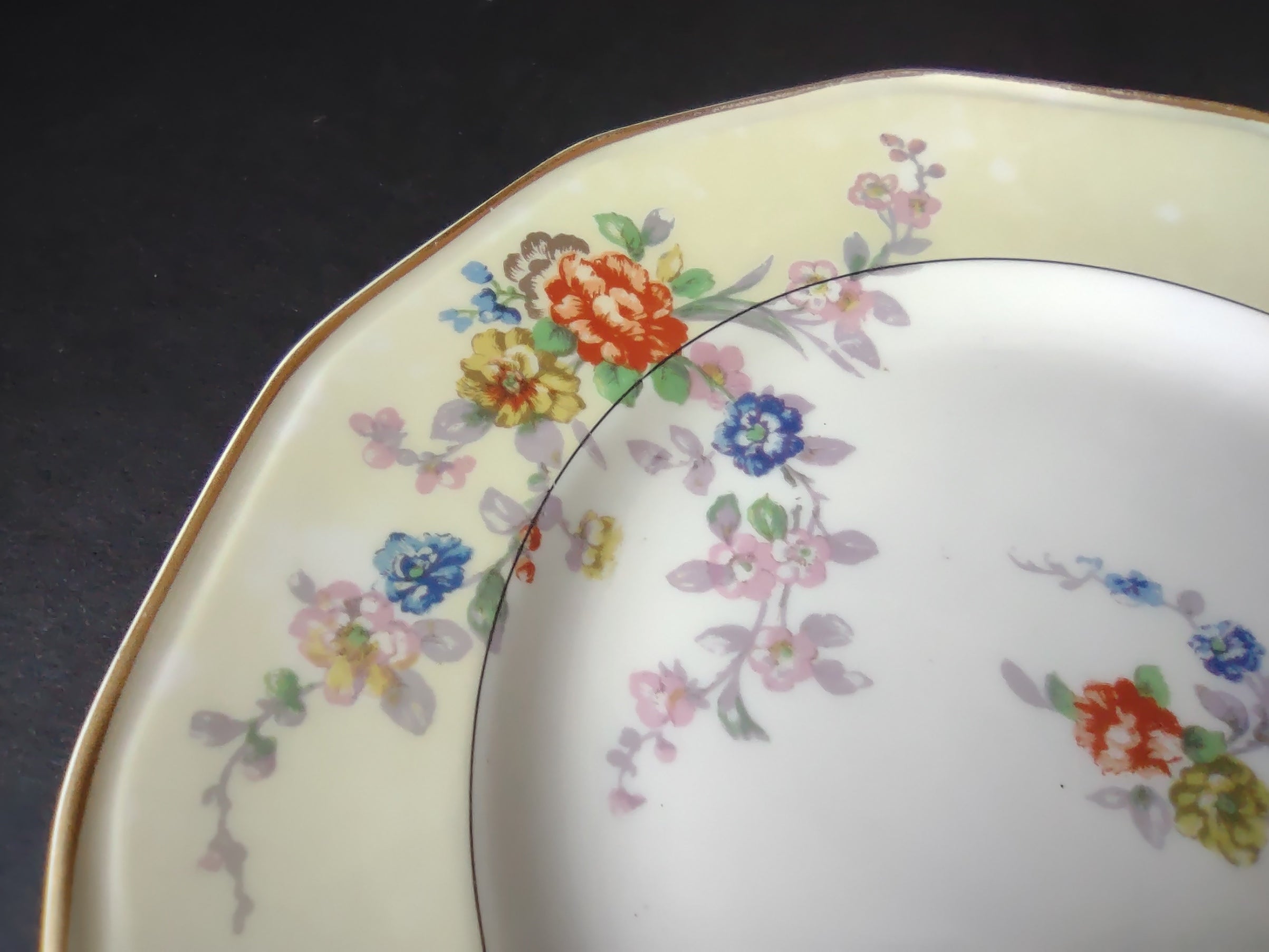 Haviland Limoges 8 x Dessert Salad Yellow Jewel Plate (lot 831)