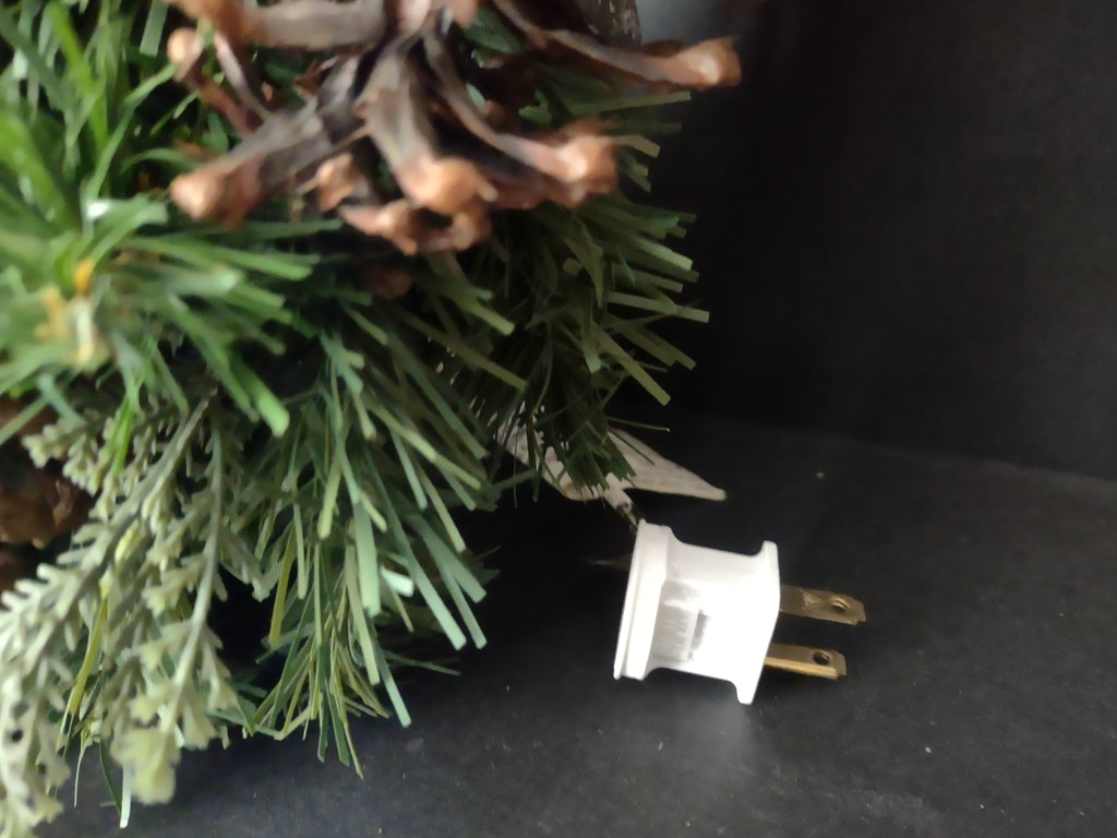 Vintage Artificial Christmas Wreath 18" Light Up Plug-in (lot 1180)