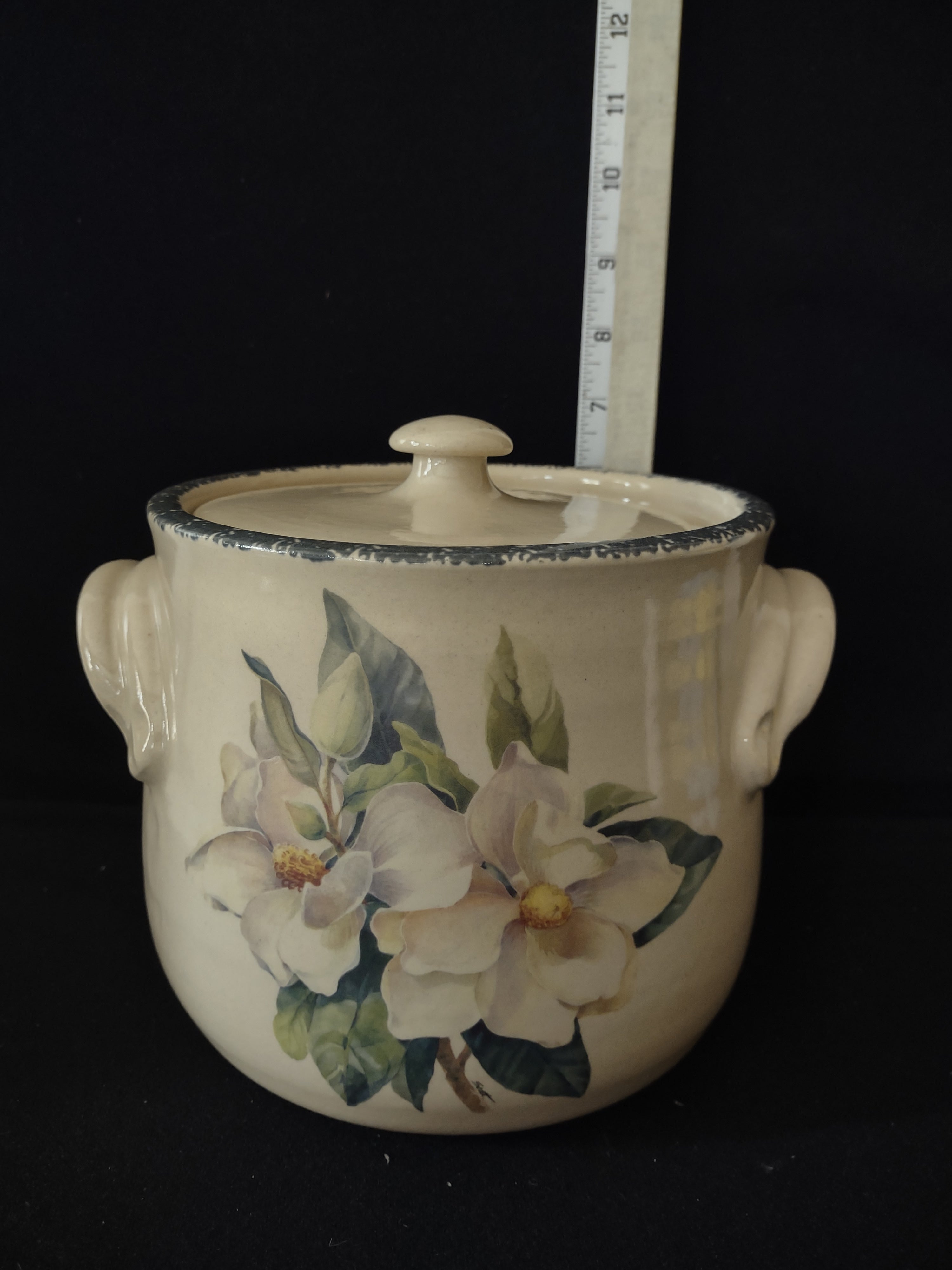 Vintage Home Garden Party Magnolia Collection Stoneware Canister Lid (Lot 3745)