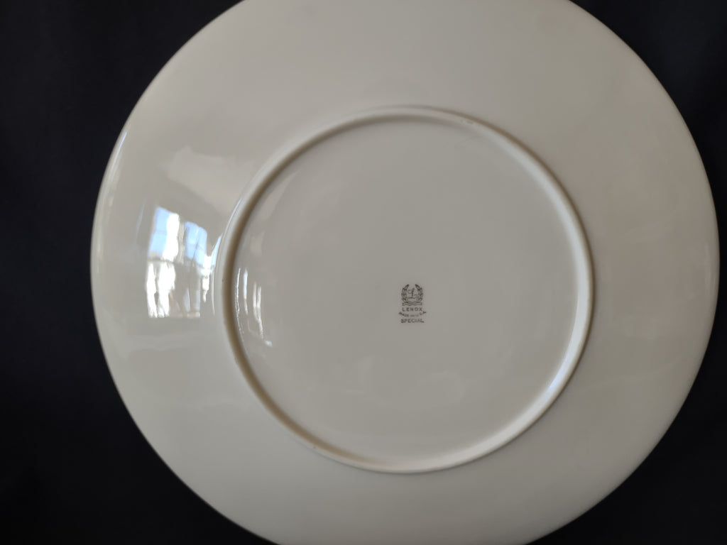 Vintage Lenox Special Dessert or Salad Plate Golden Wreath Stamp 8" (lot 1996)