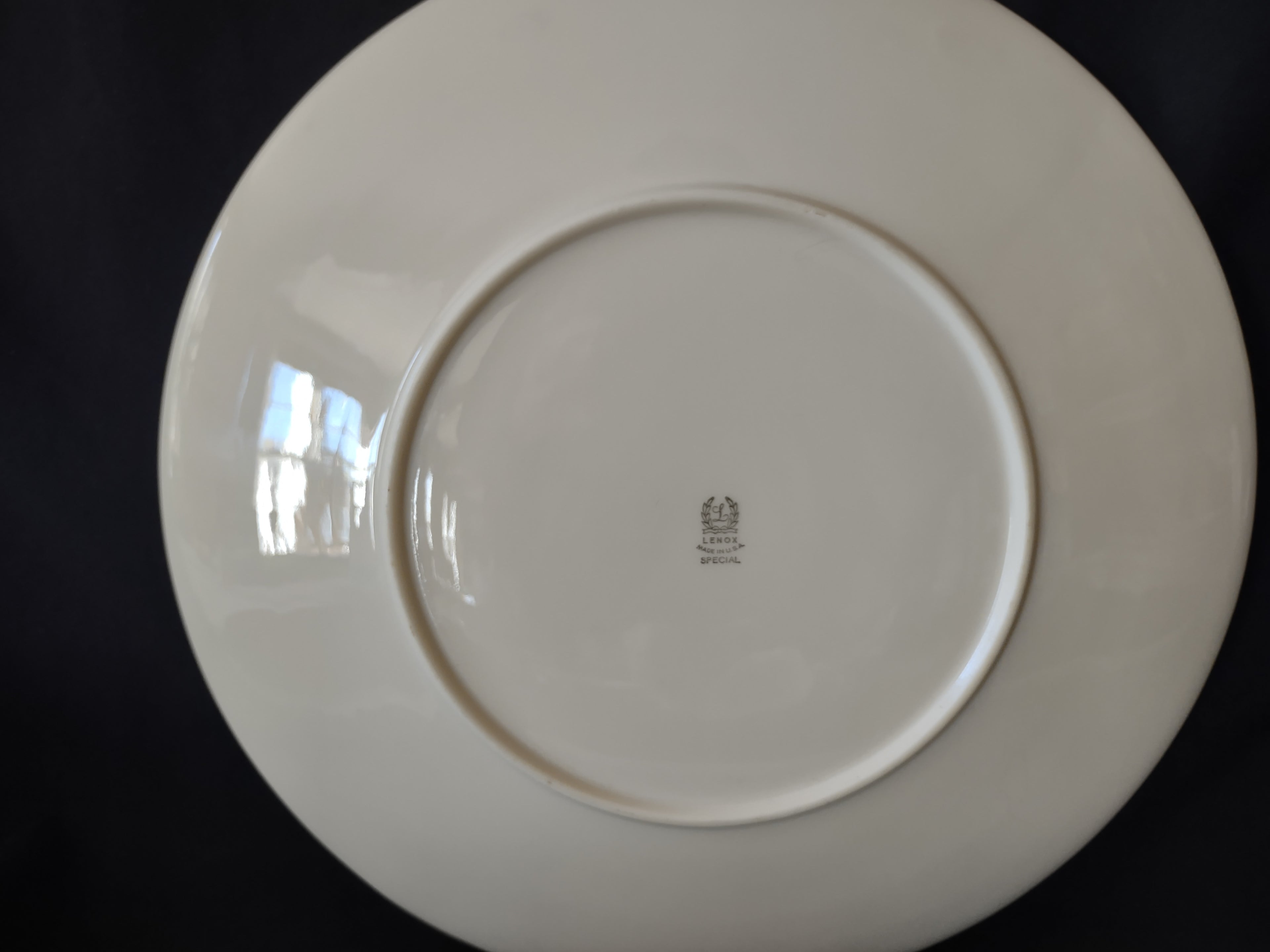 Vintage Lenox Special Dessert or Salad Plate Golden Wreath Stamp 8" (lot 1996)