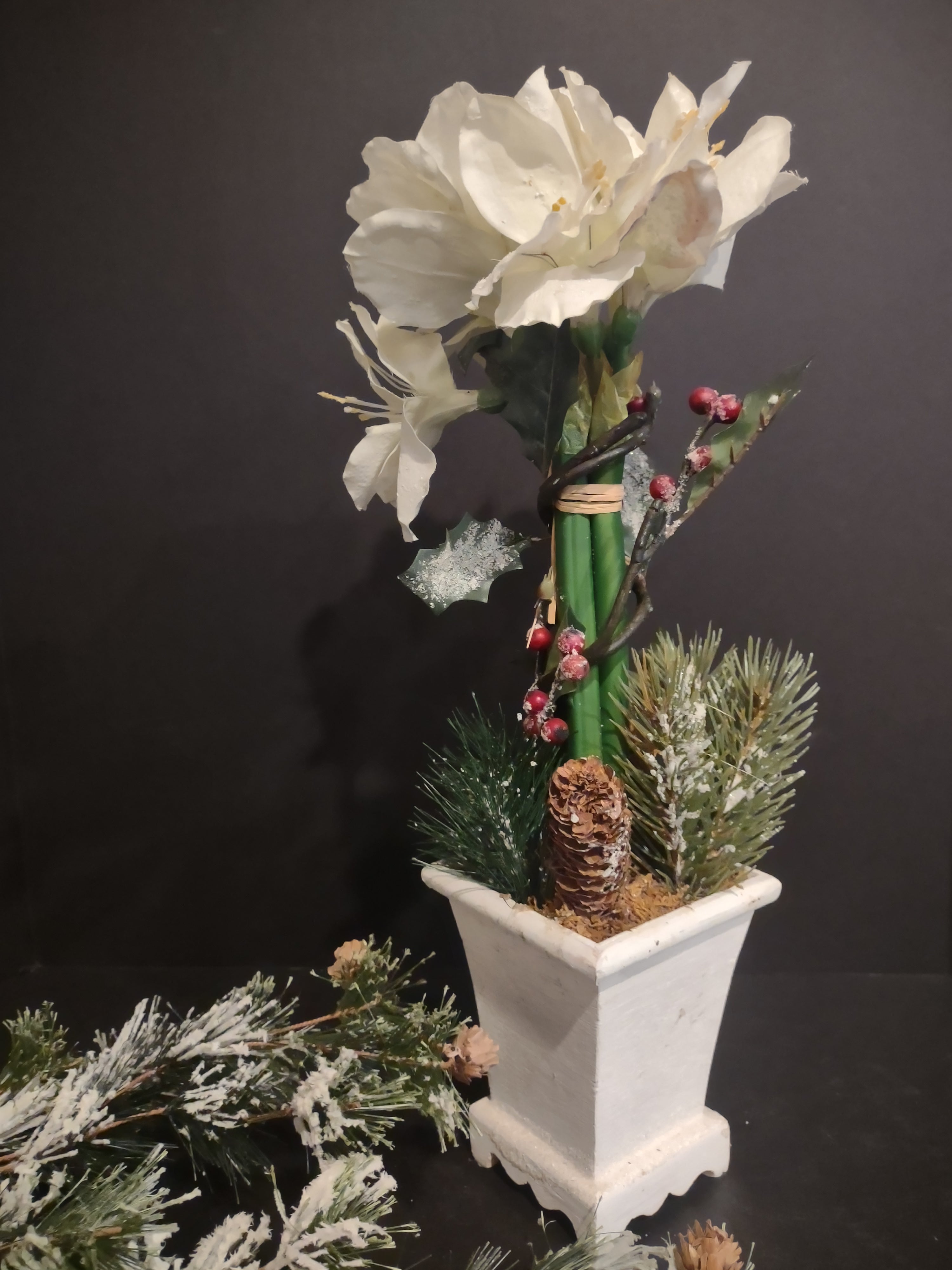 Christmas Vintage Topiary Flower Iced Pinecones Branch (lot 1272)