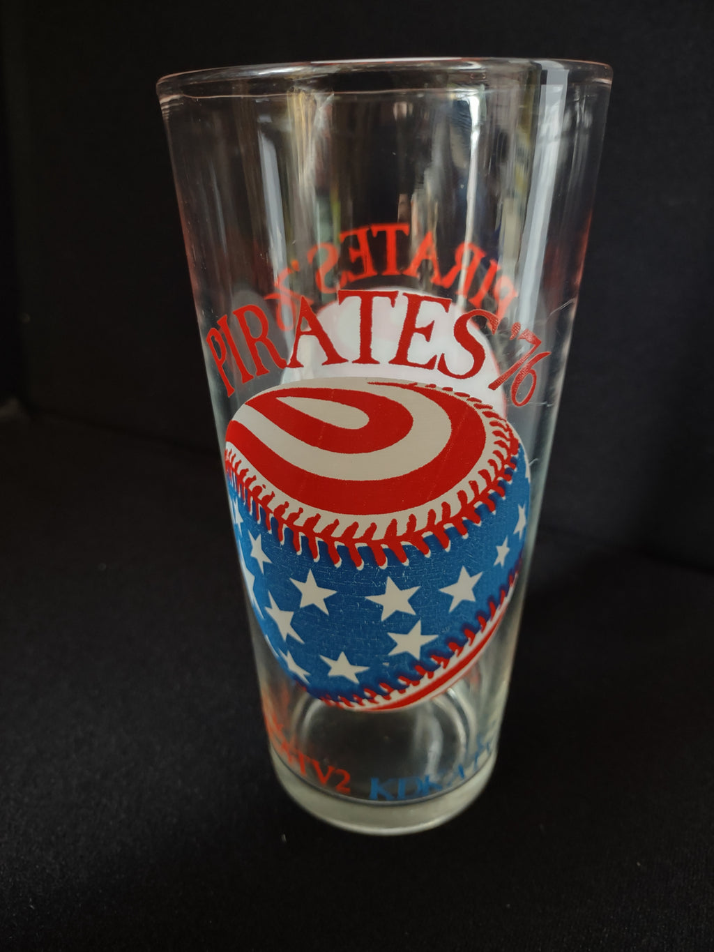 Pittsburgh Pirates KDKA TV-2 Red White Blue Baseball Glass Vintage (lot 1556)