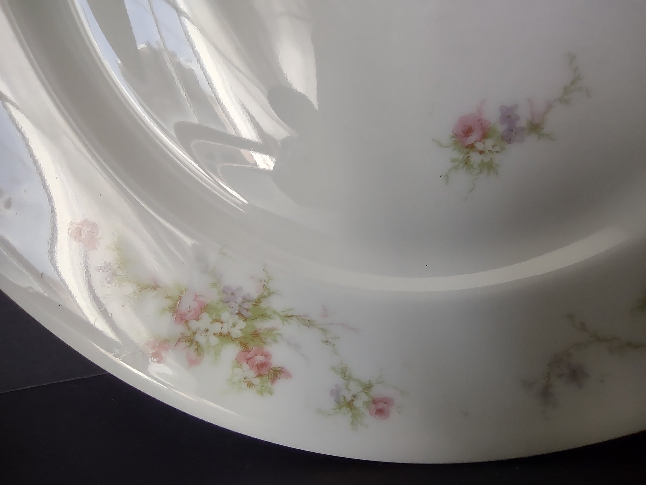 Haviland Limoges Dinner Plate Rose White Purple Flower Moss (lot 896)