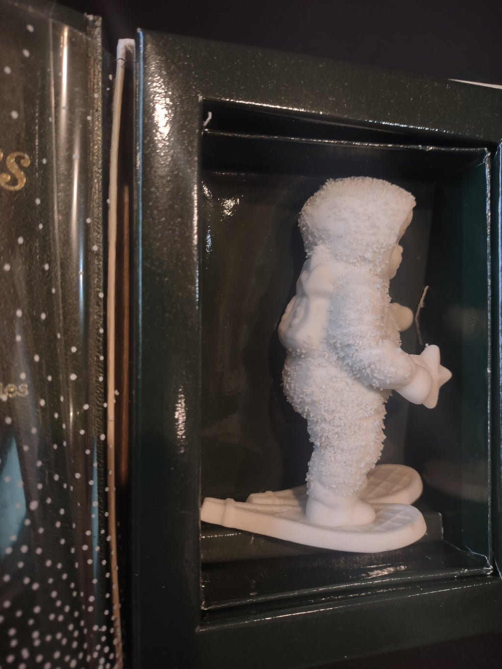 Snowbabies Winter Tales "A Special Delivery" (lot 1454)