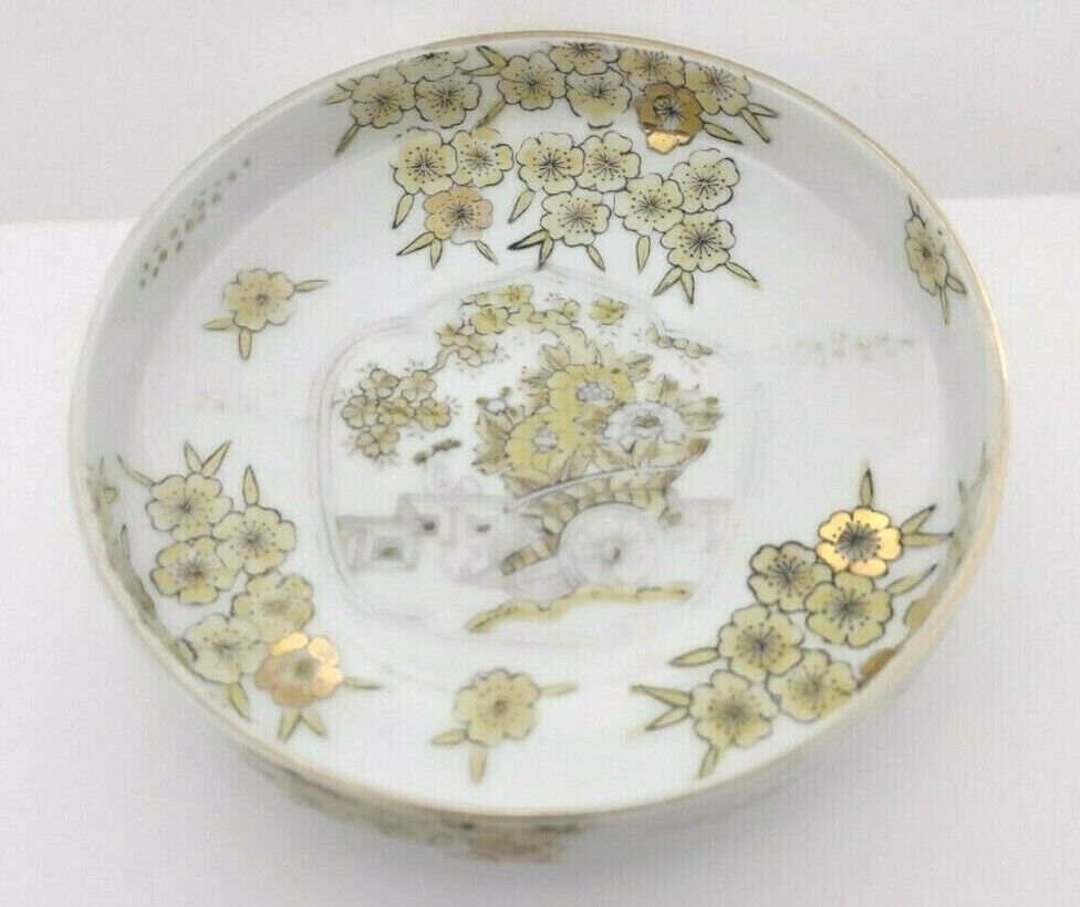 Vintage Gold Imari Hand Painted Trinket Dish Gold Yellow Flower Round Tray 001