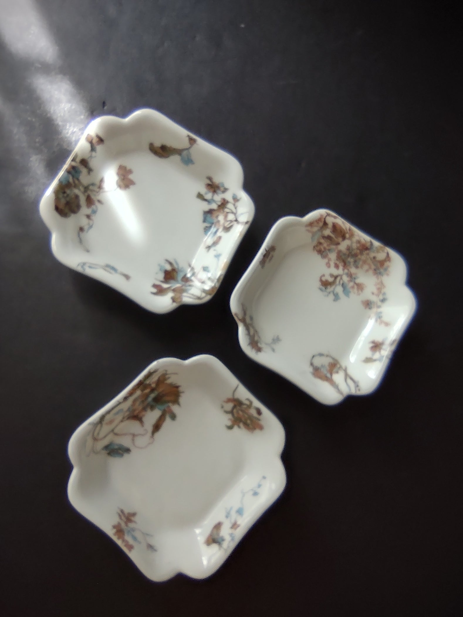 Depose Haviland Limoges Pink Brown Cornflower 3 x Square Small Dish (lot 966)