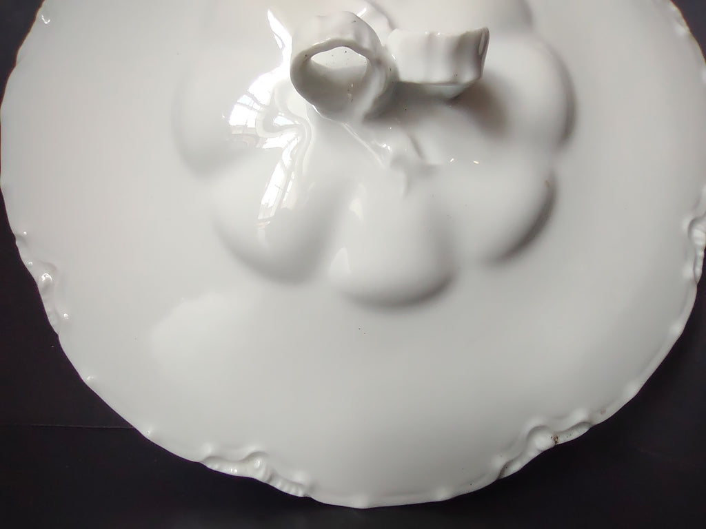 Haviland France Limoges Round LID ONLY for Serving Bowl Plain White (lot 1022)