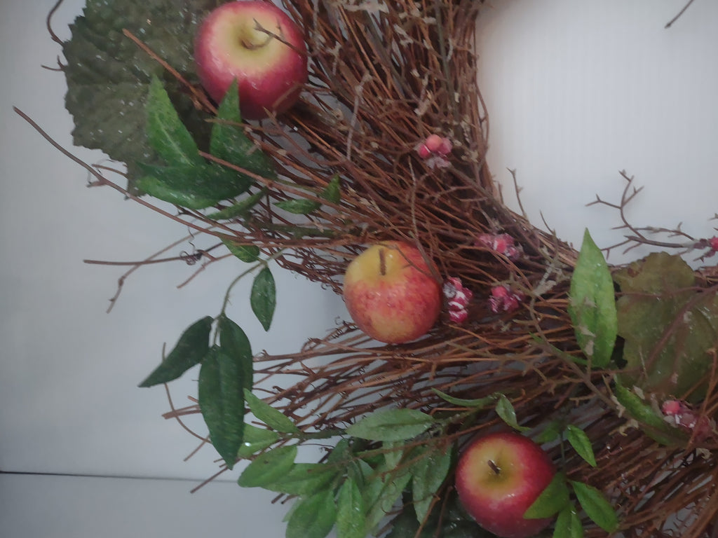 Vintage Harvest Farmhouse Cottage Primitive Artificial Apple Glittery (lot 1215)