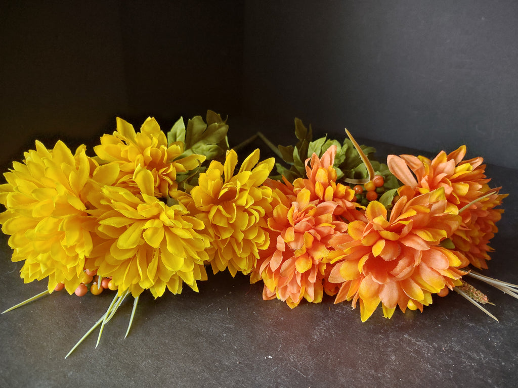 Halloween Thanksgiving Fall Artificial Decorative Twig x 2 Mums (lot 3106)