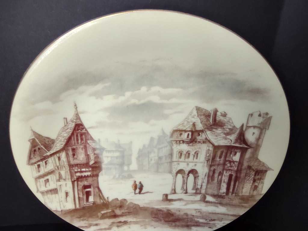TV Limoges Cabinet Plate Town Design 9"(lot 1125)