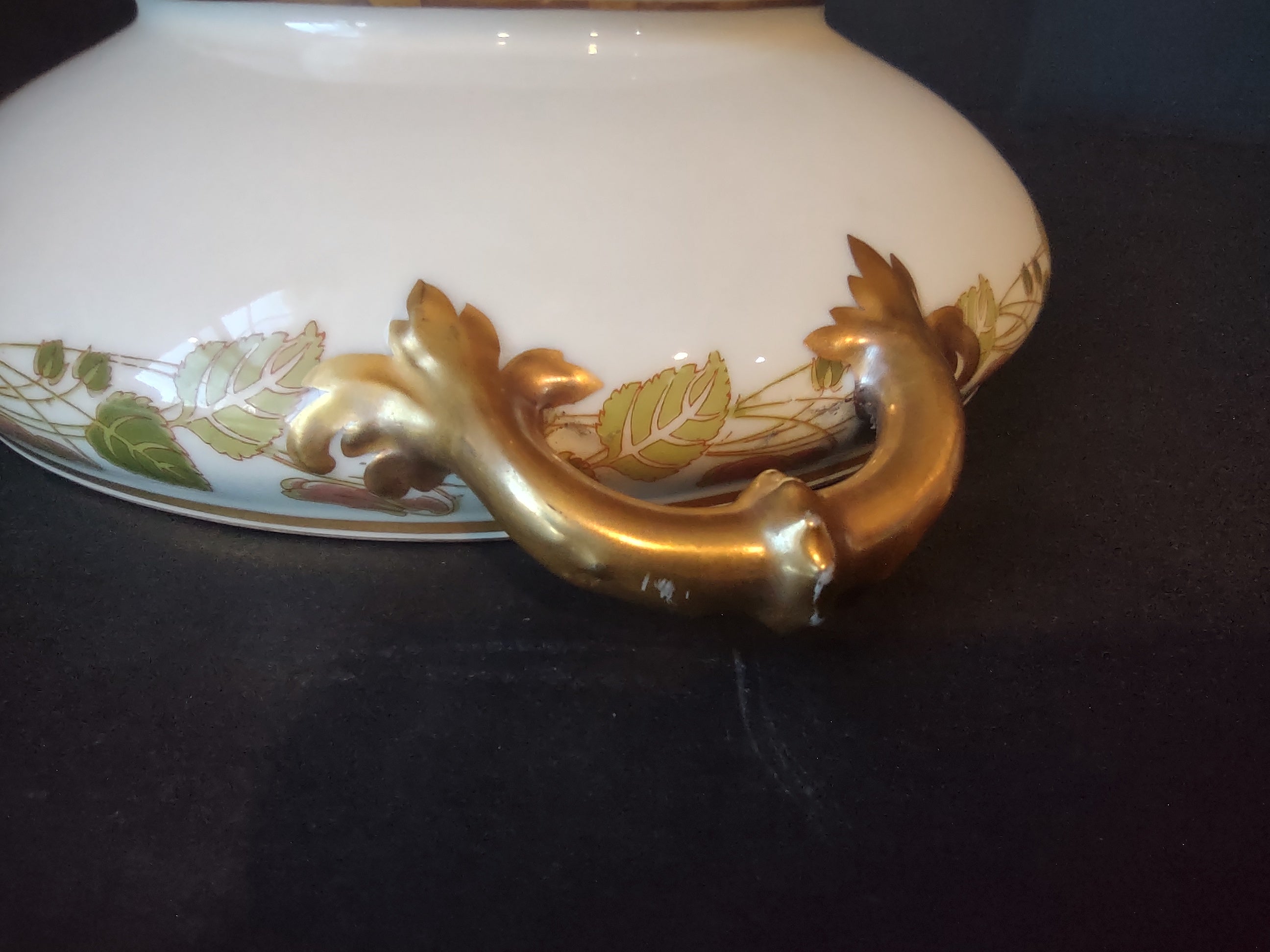 Haviland France Limoges Round Serving Tureen NO LID (lot 1078)