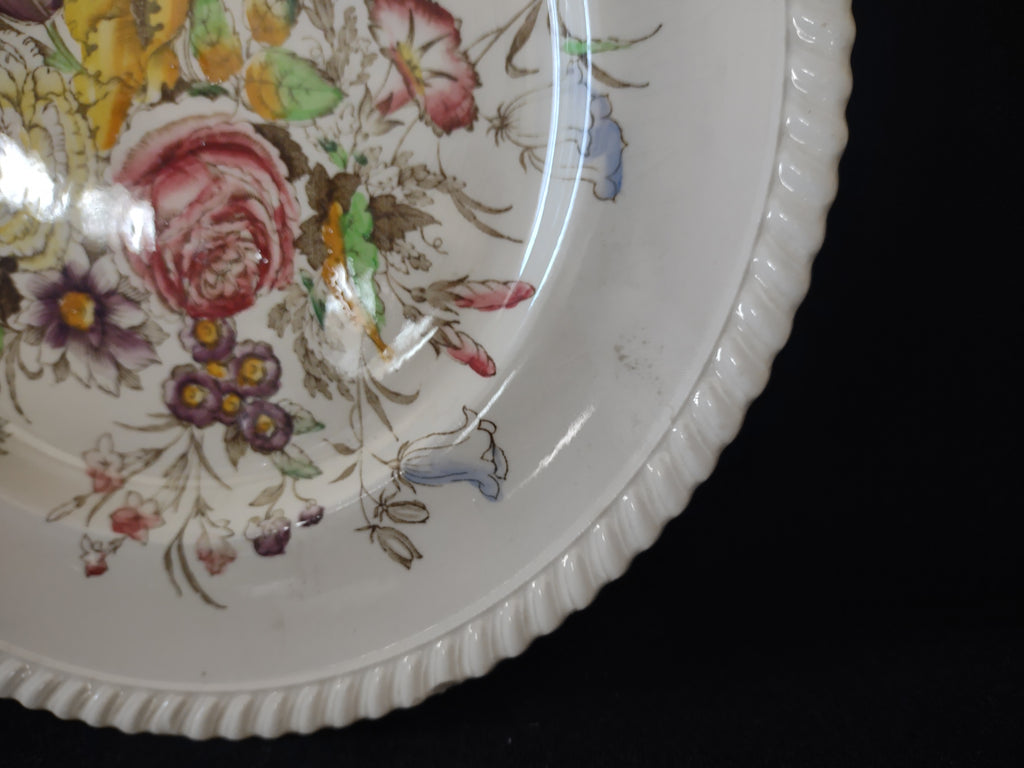 Vintage Johnson Bros Garden Bouquet Ironstone England Dinner Plate (lot 5613)