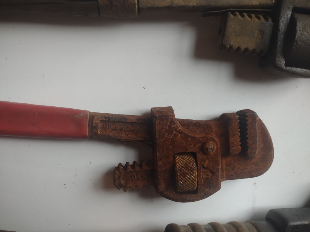 Vintage Set 4 Pipe Wrench (lot 1374)