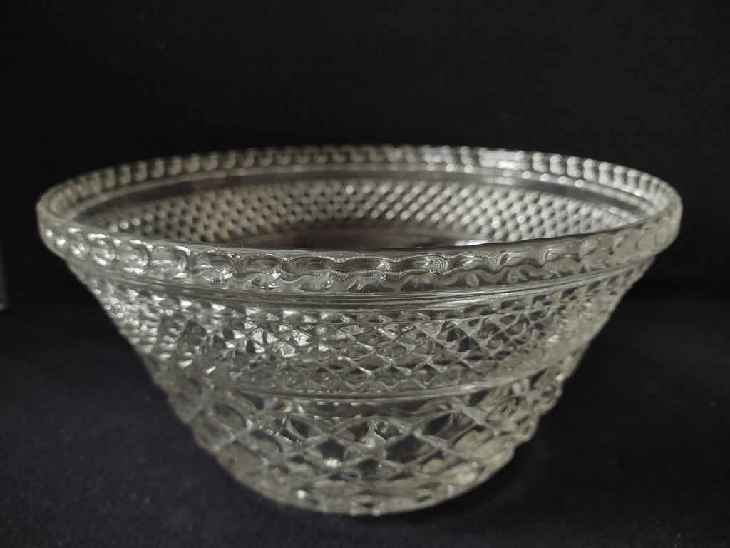 Wexford Anchor Hocking Large Glass Serving Bowl Diamond (lot 5147)