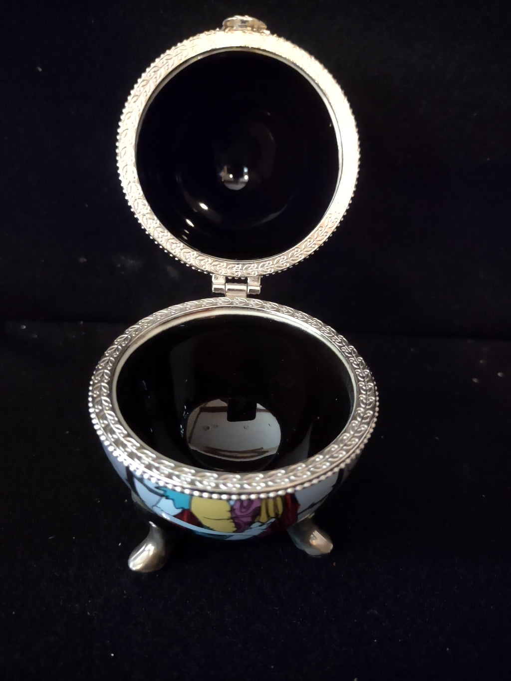 Nightmare Before Christmas Sally Ceramic Egg Opens (Lot 3981)