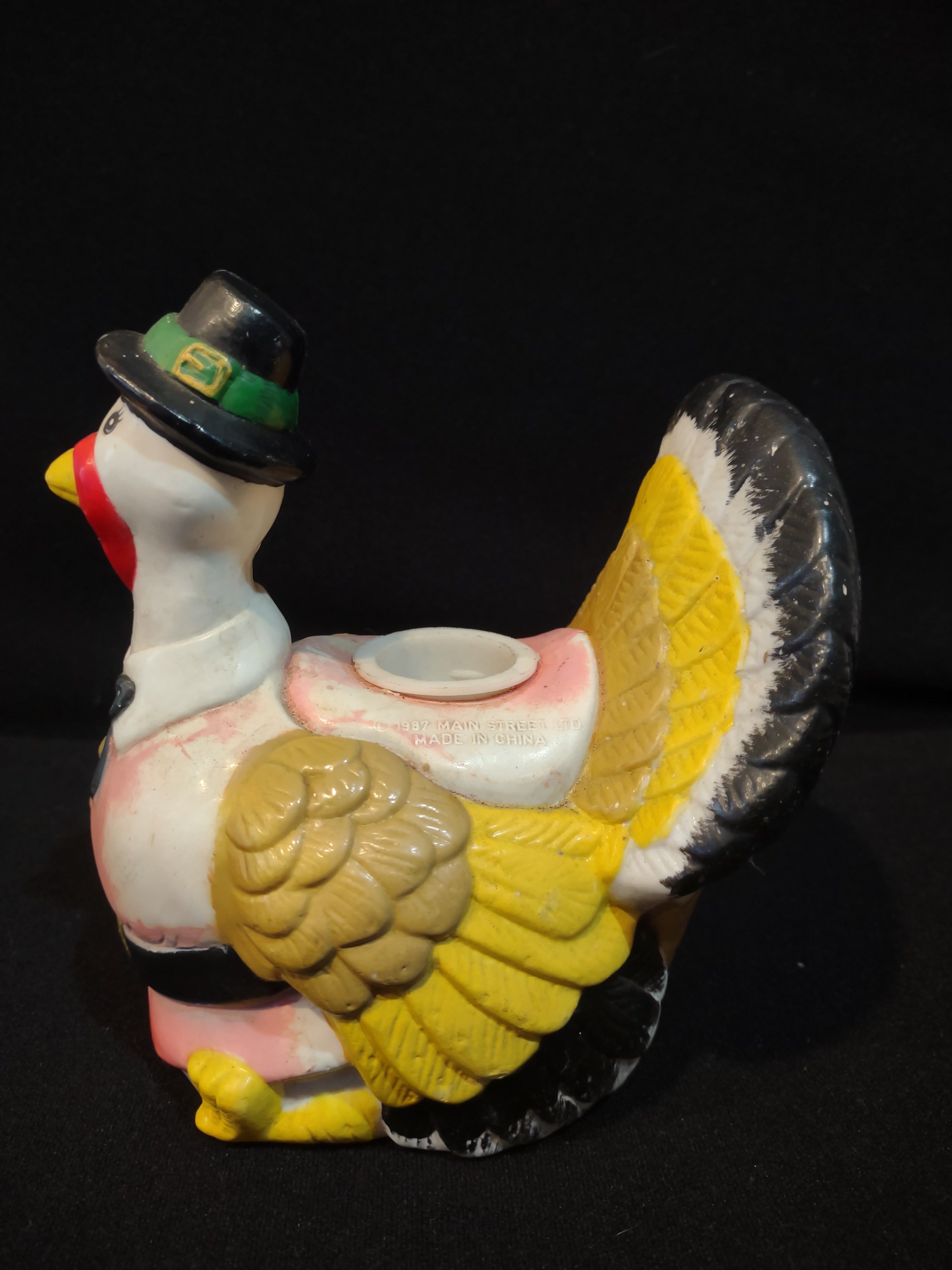 Vintage 1987 Main Street LTD Plastic Thanksgiving Pilgrim Turkey 5"(lot 3262j)