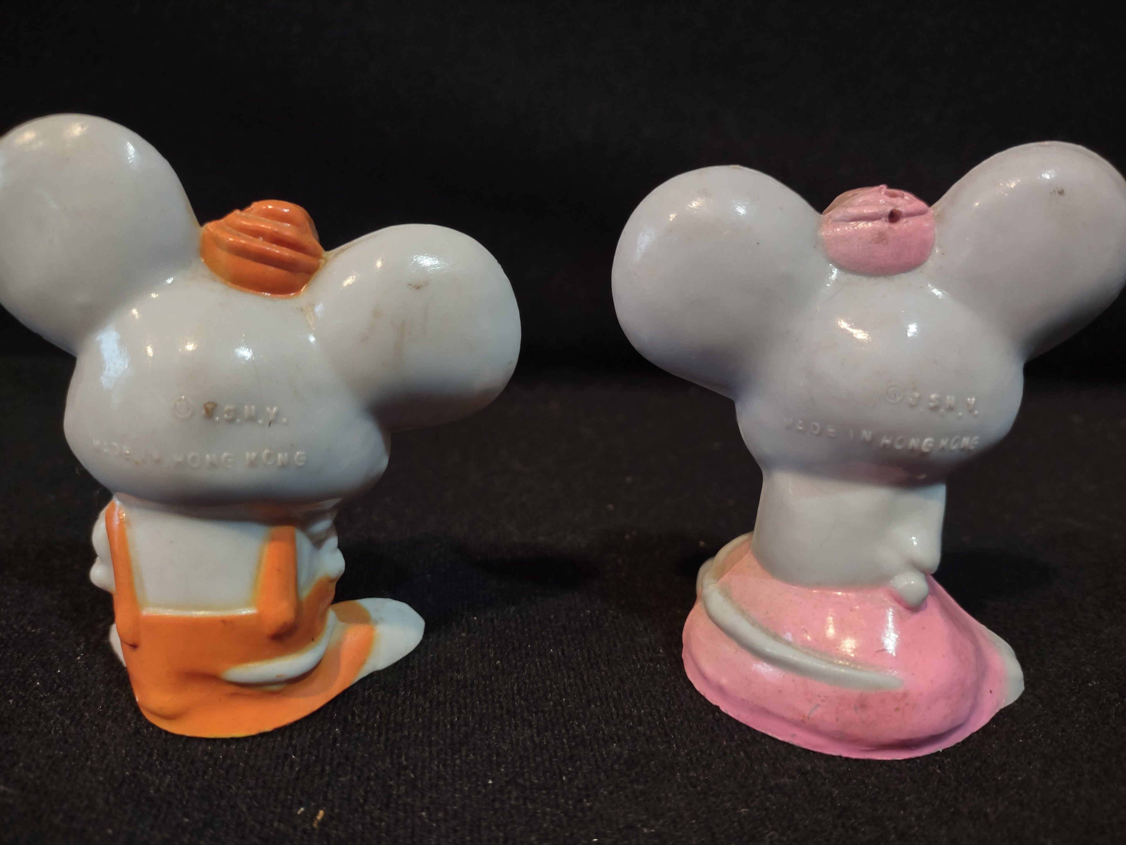 Vintage Hong Kong Plastic Salt and Pepper Shaker Mouse Mice (lot 5370)