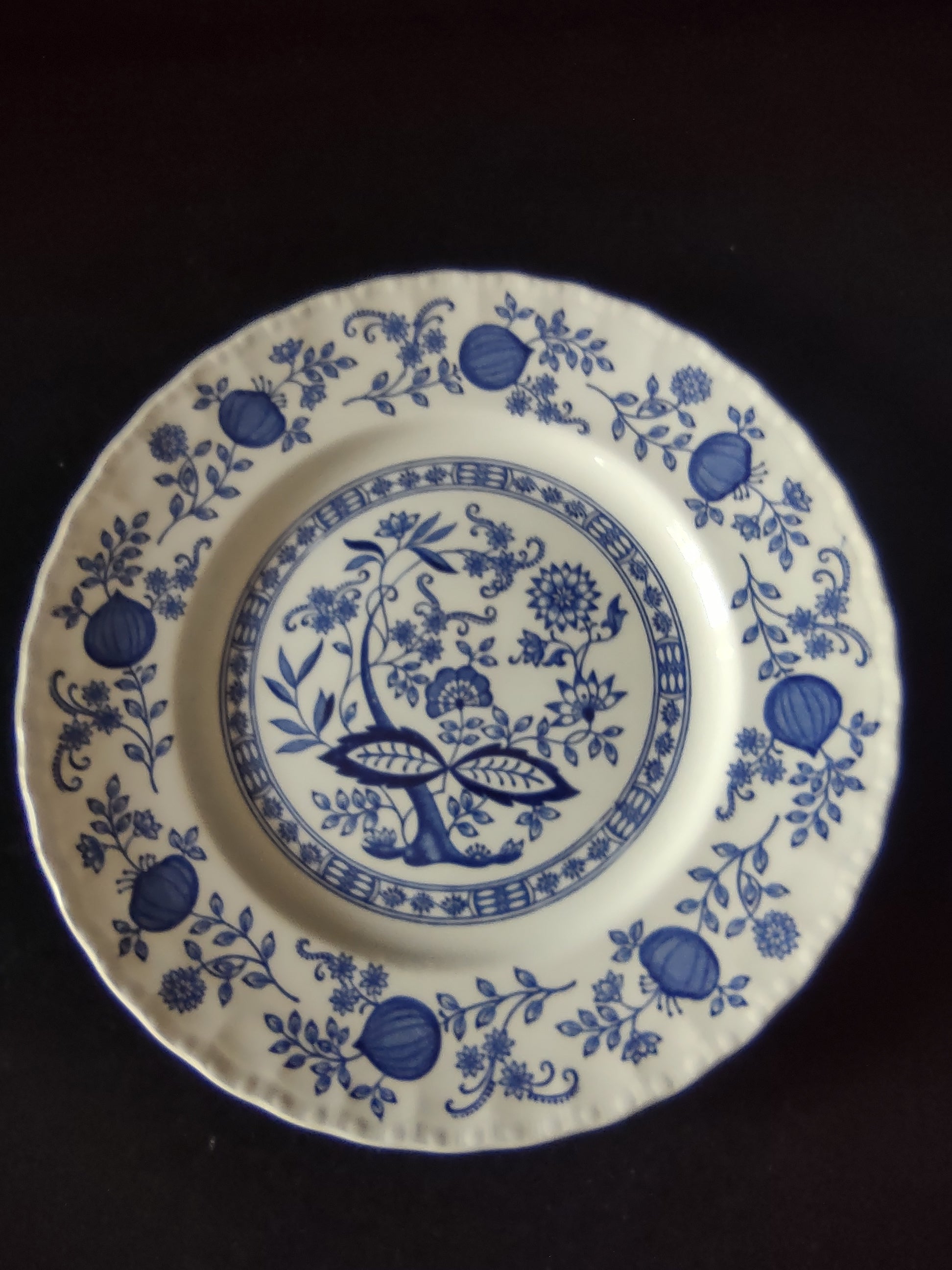 Vintage Enouch Wedgwood Blue Heritage 10" Dinner Plate Ironstone England (5975)