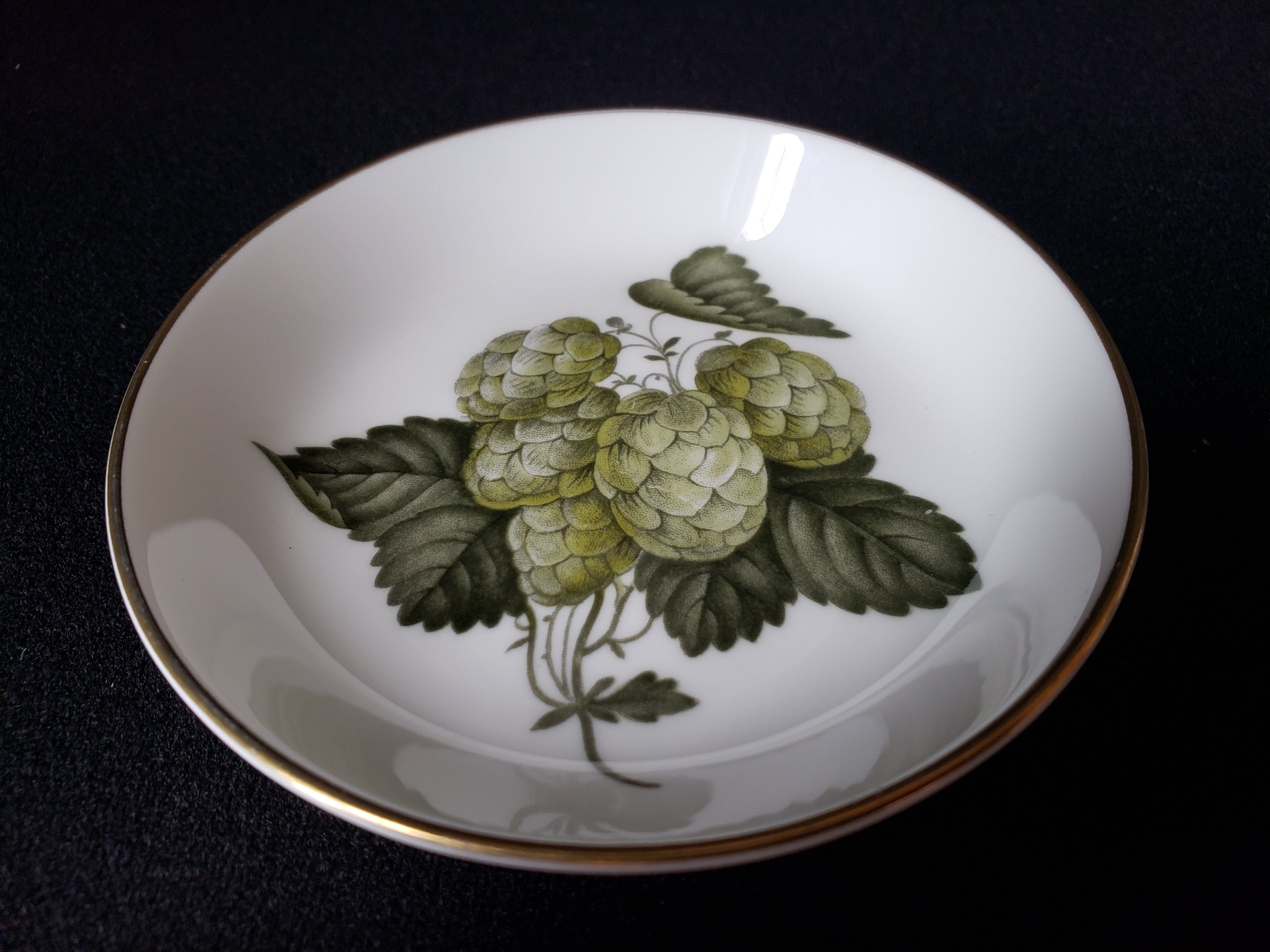 Vintage Royal Worcester Hop Mathon Small Dish 3-7/8" (lot 2089)