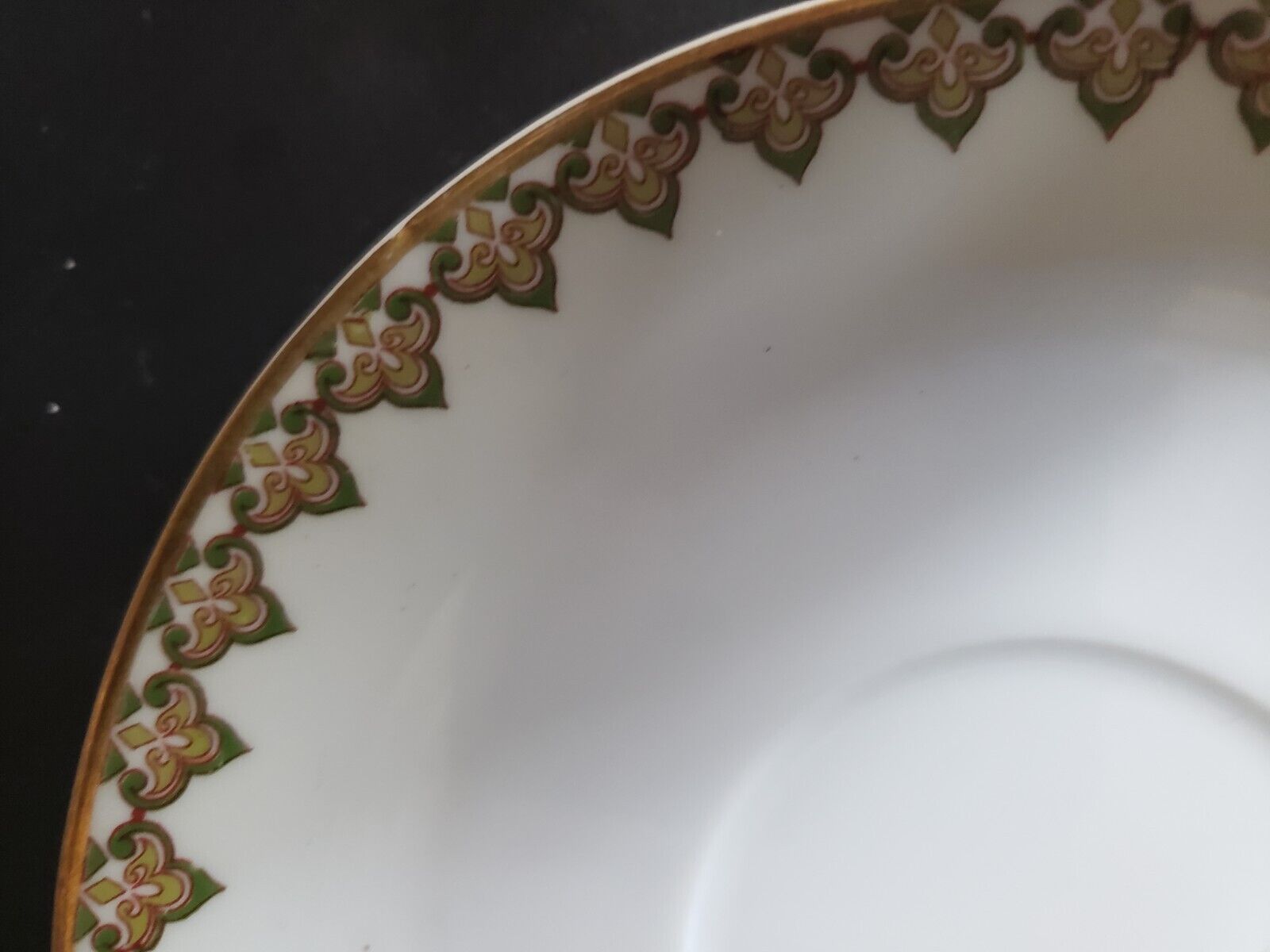 Haviland Limoges France Saucer Gold Trim Monaco (lot 593)