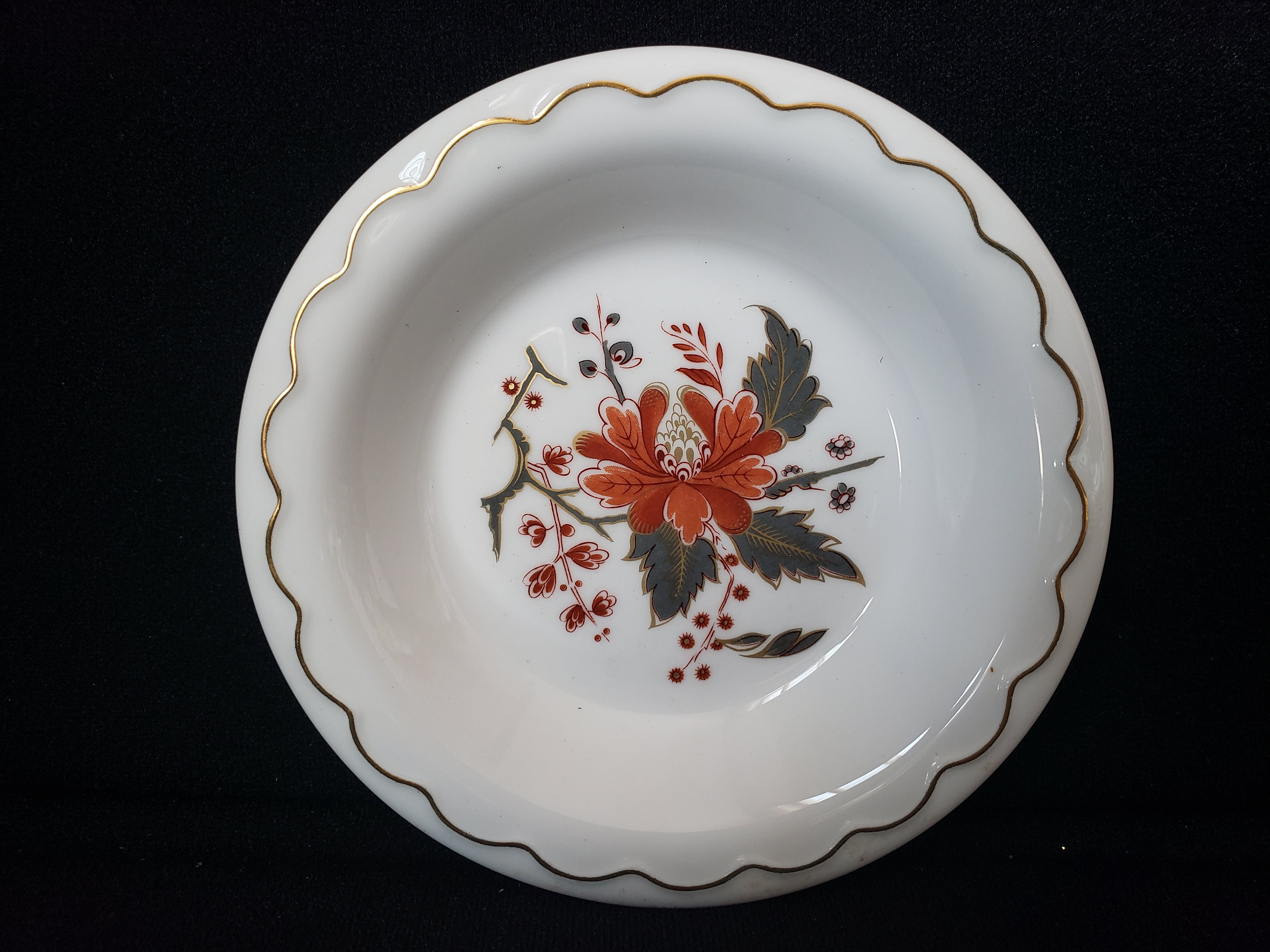 Vintage Royal Worcester Lynbrook" 4-1/2" Small Plate (lot 2054)