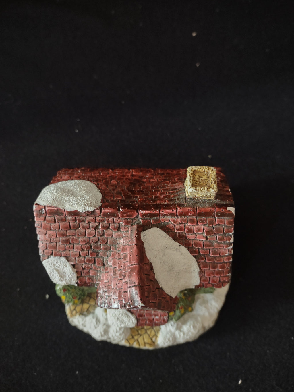 Vintage Home For The Holidays Ceramic Village Hotel (Lot 3613)