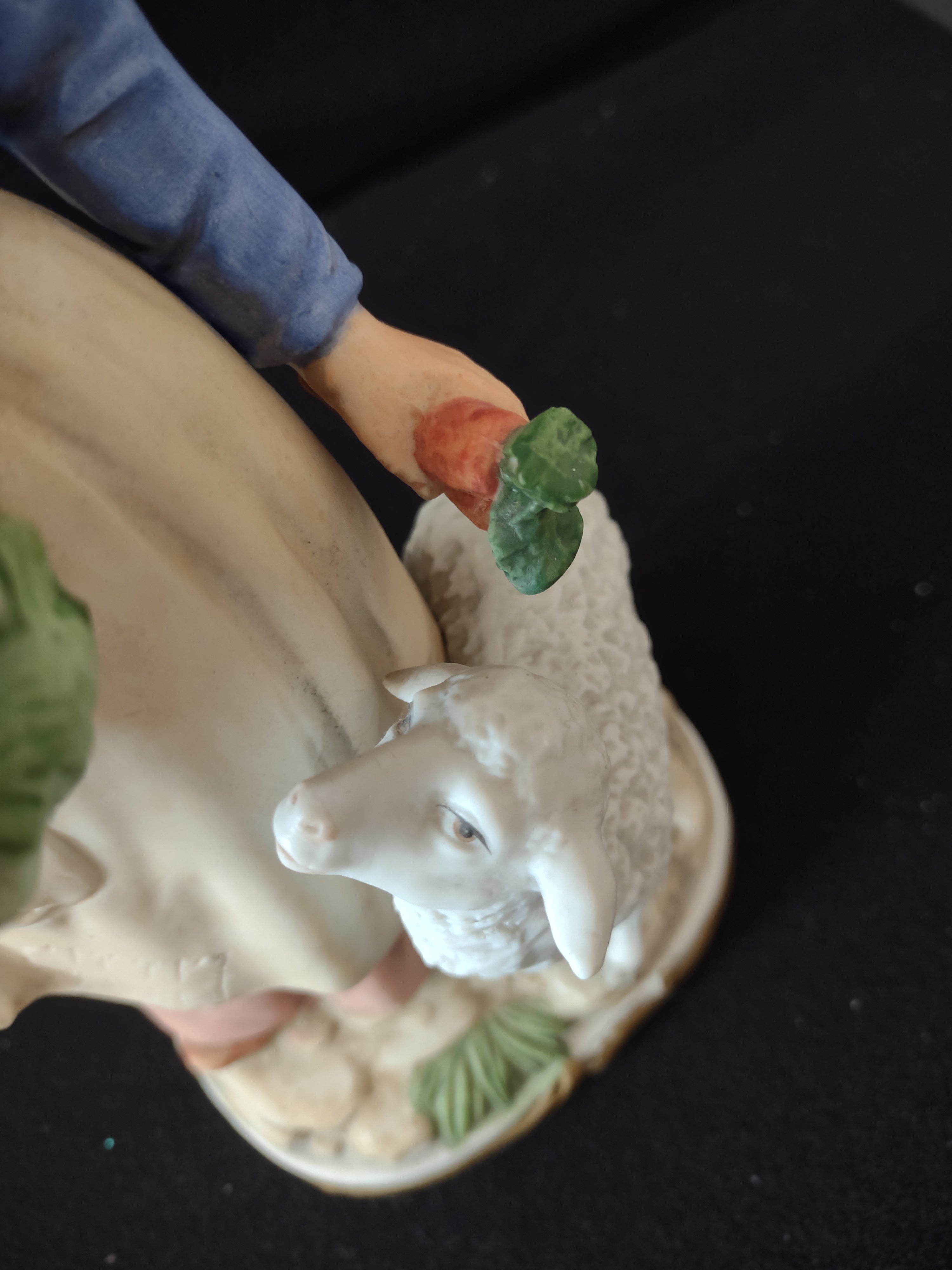 Vintage Homco Ceramic Farmer Woman Feeding Sheep (Lot 3921)