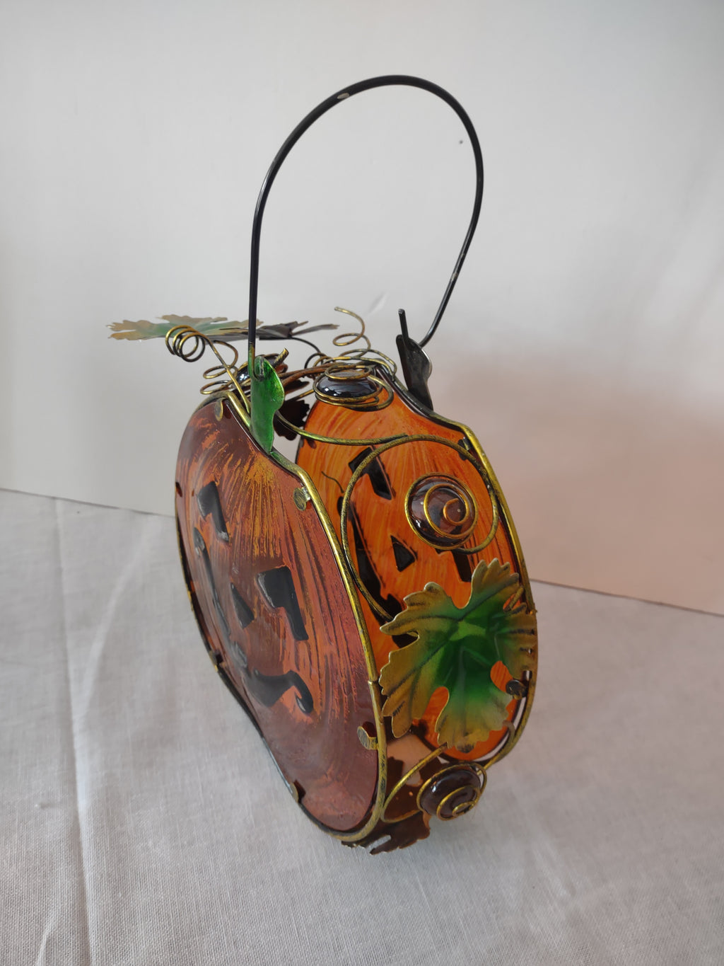 Halloween Lantern Pumpkin Light Up Candle Battery Operated (2530j)