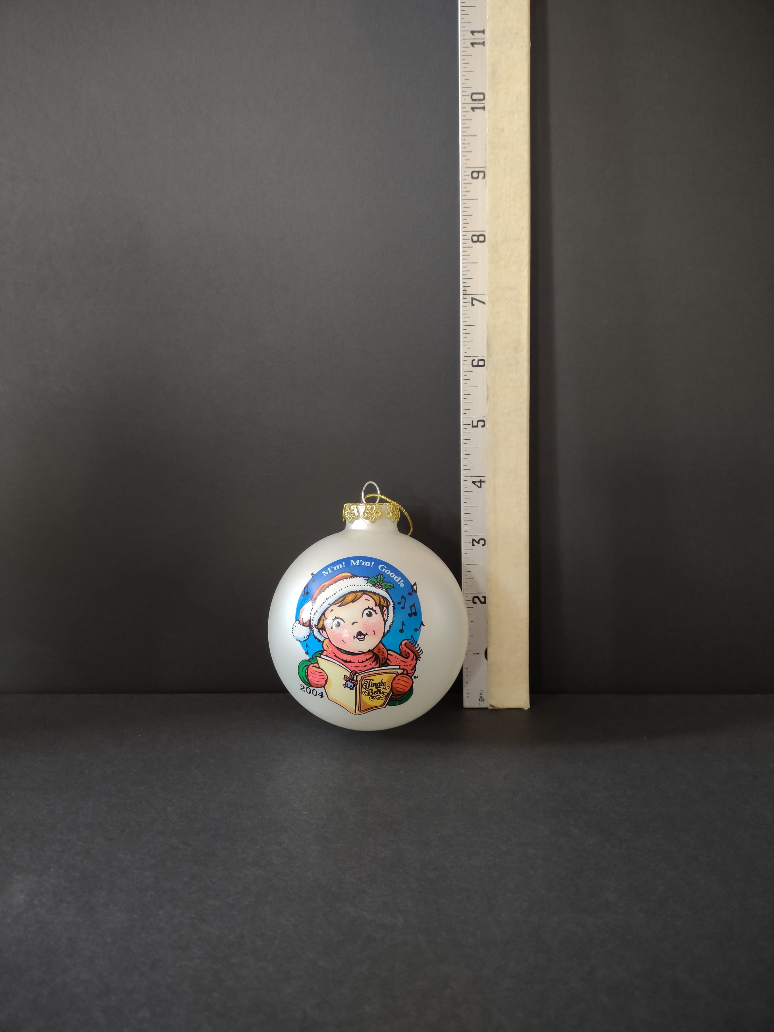 Vintage Christmas 2004 White Collector Edition Campbells Ornament (Lot 4693)