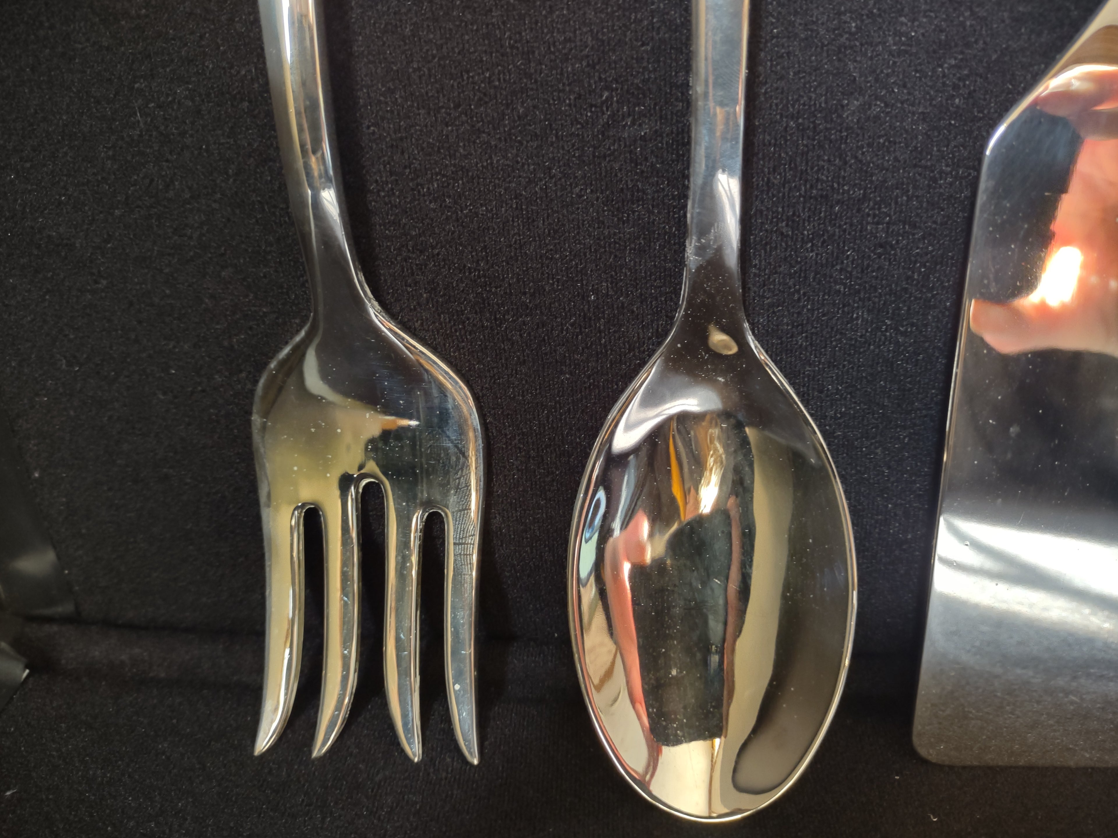 International Silver Christmas Holiday Serving Meat Fork Spoon Server (lot 1675)