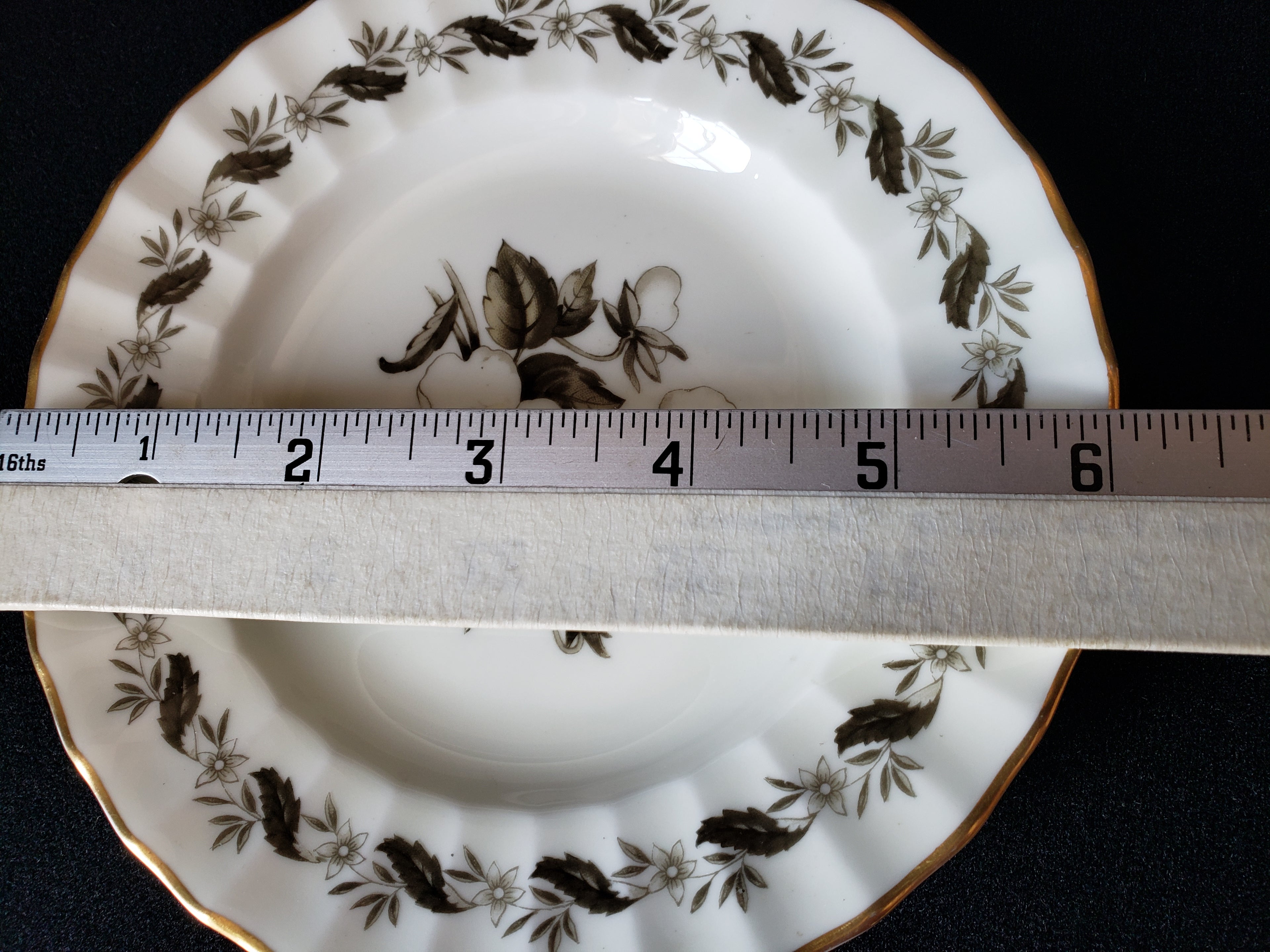 Vintage Royal Worcester Engadine Bread or Dessert Plate 6" (lot 2128)