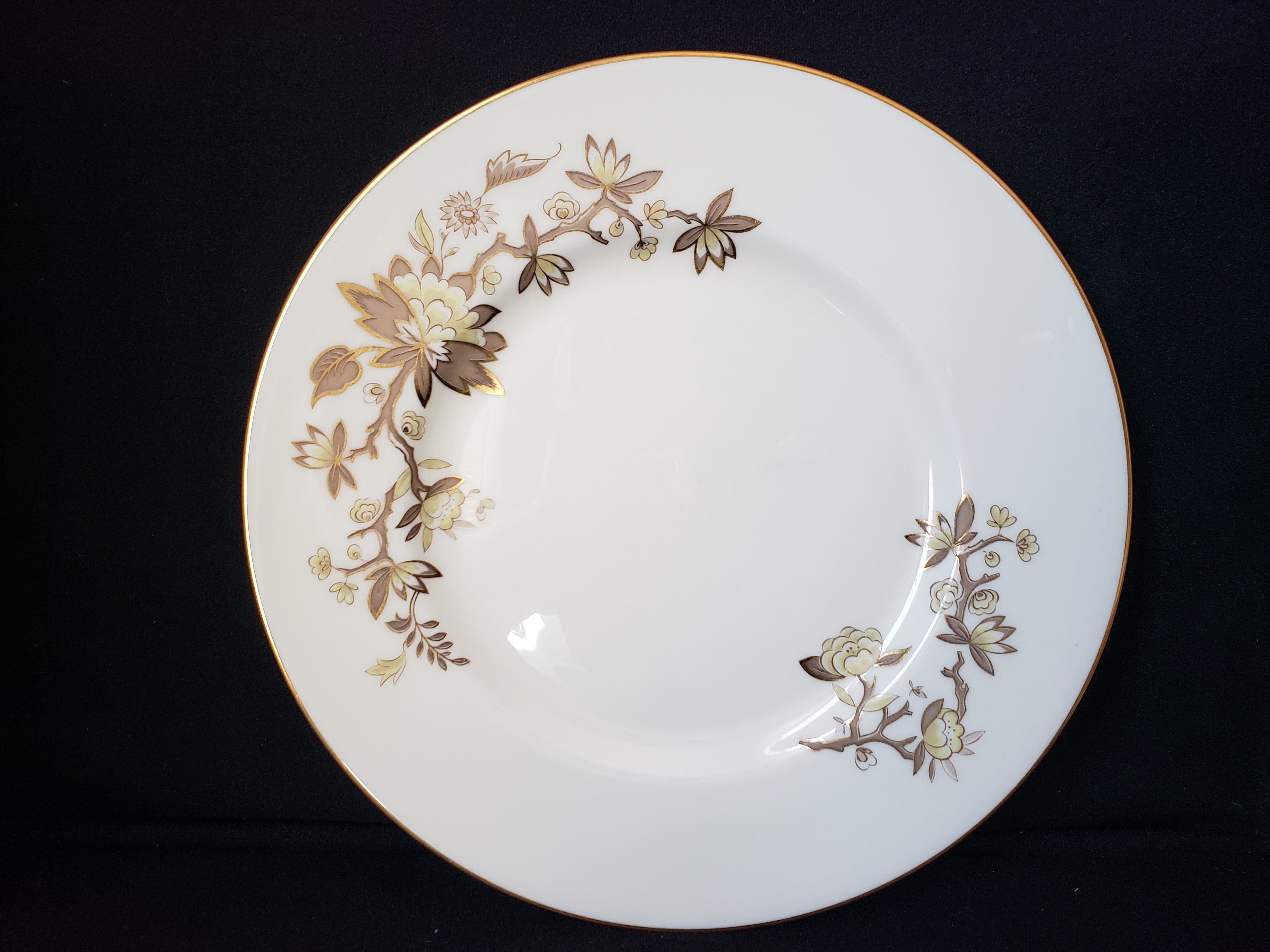 Vintage Royal Worcester Reverie Dinner Plate 10-1/2" (lot 2135)
