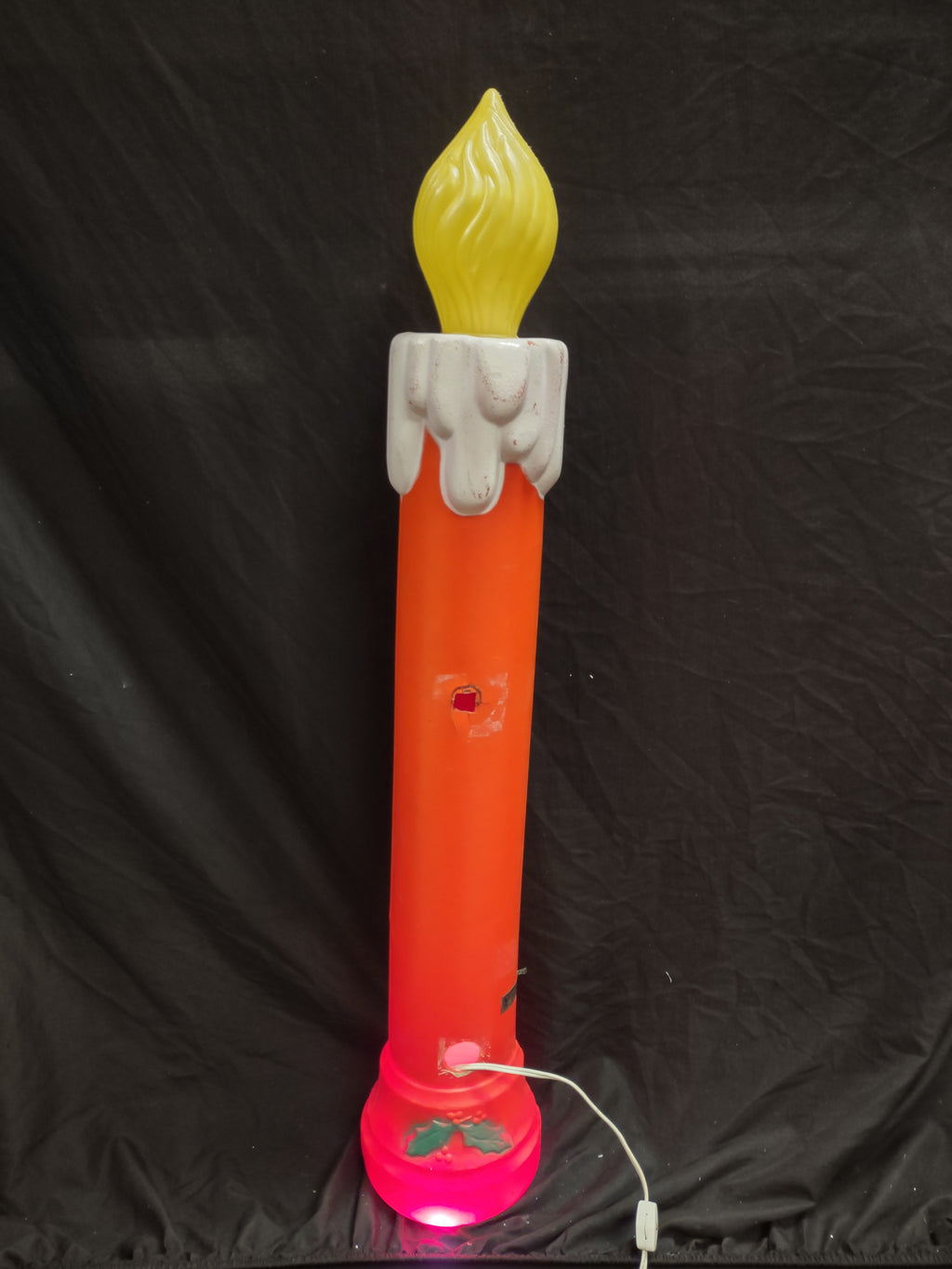 Vintage Christmas Blow Mold Candle 37" (lot 2333)