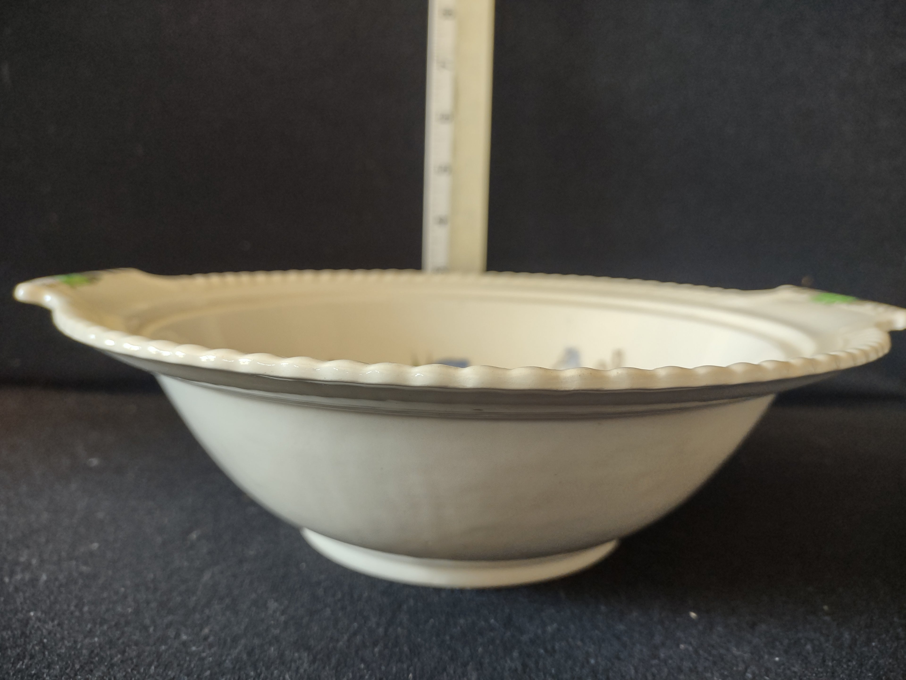 Vintage Johnson Bros Garden Bouquet Ironstone England Serving Bowl (lot 5616)