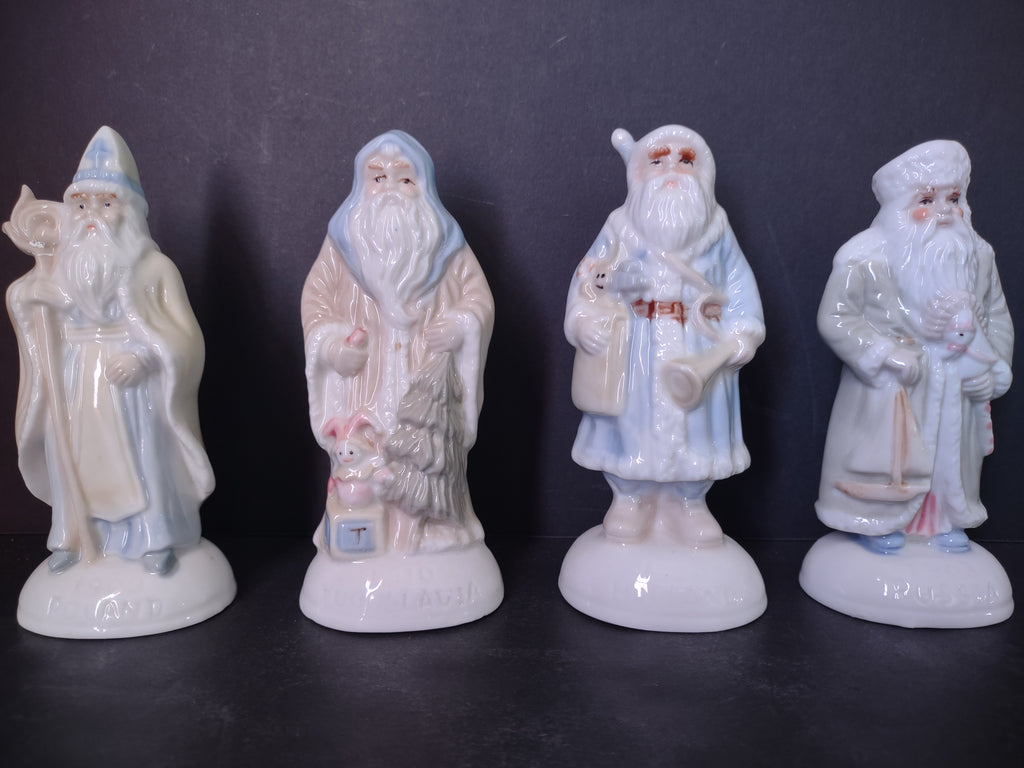 Vintage Set 4 Santa Claus Ceramic Blue White 5" Poland Holland (lot 1208)